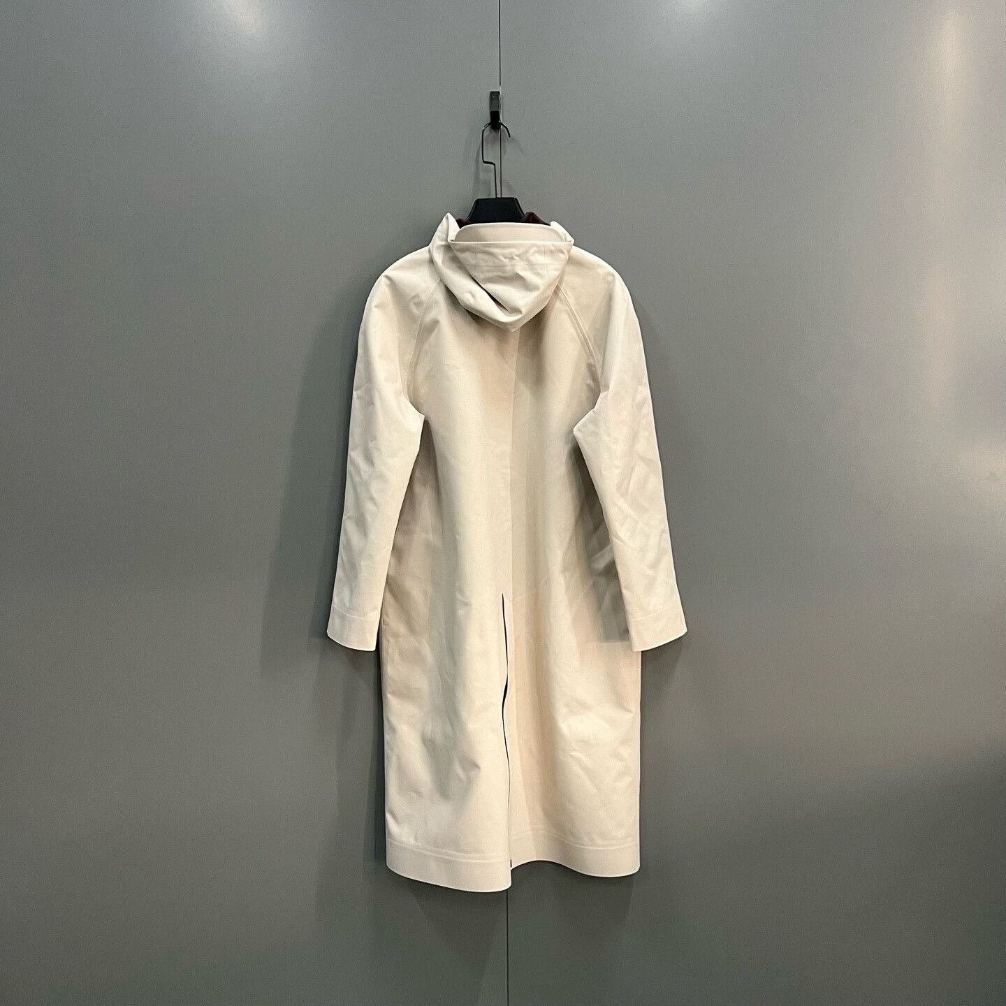 Hermes long sleeve beige hooded coat Size L / US 10 / IT 46 - 2 Thumbnail