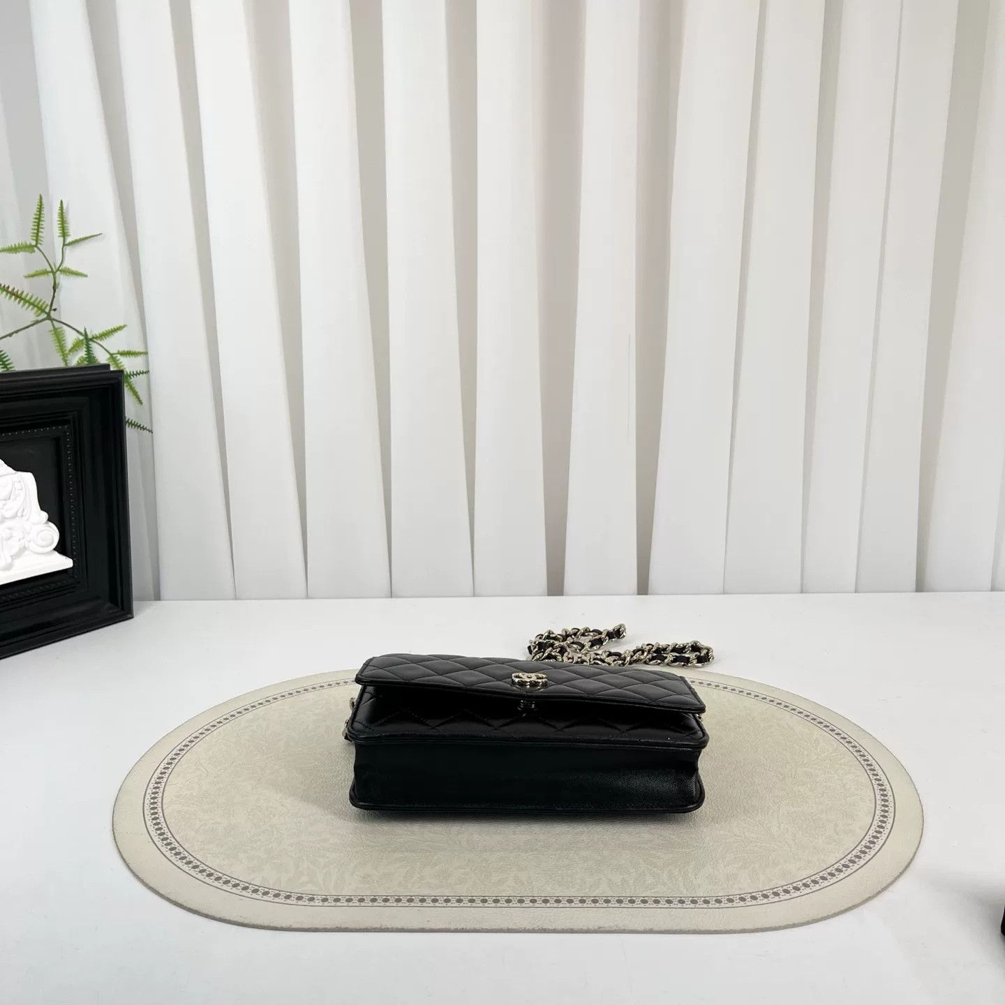 Chanel Pre-loved Bag Very good condition Size ONE SIZE - 3 Thumbnail