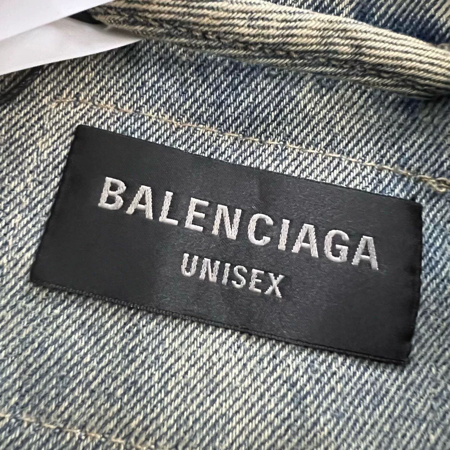 Balenciaga balenciaga logo patch denim jacket size 2 Size US S / EU 44-46 / 1 - 4 Thumbnail
