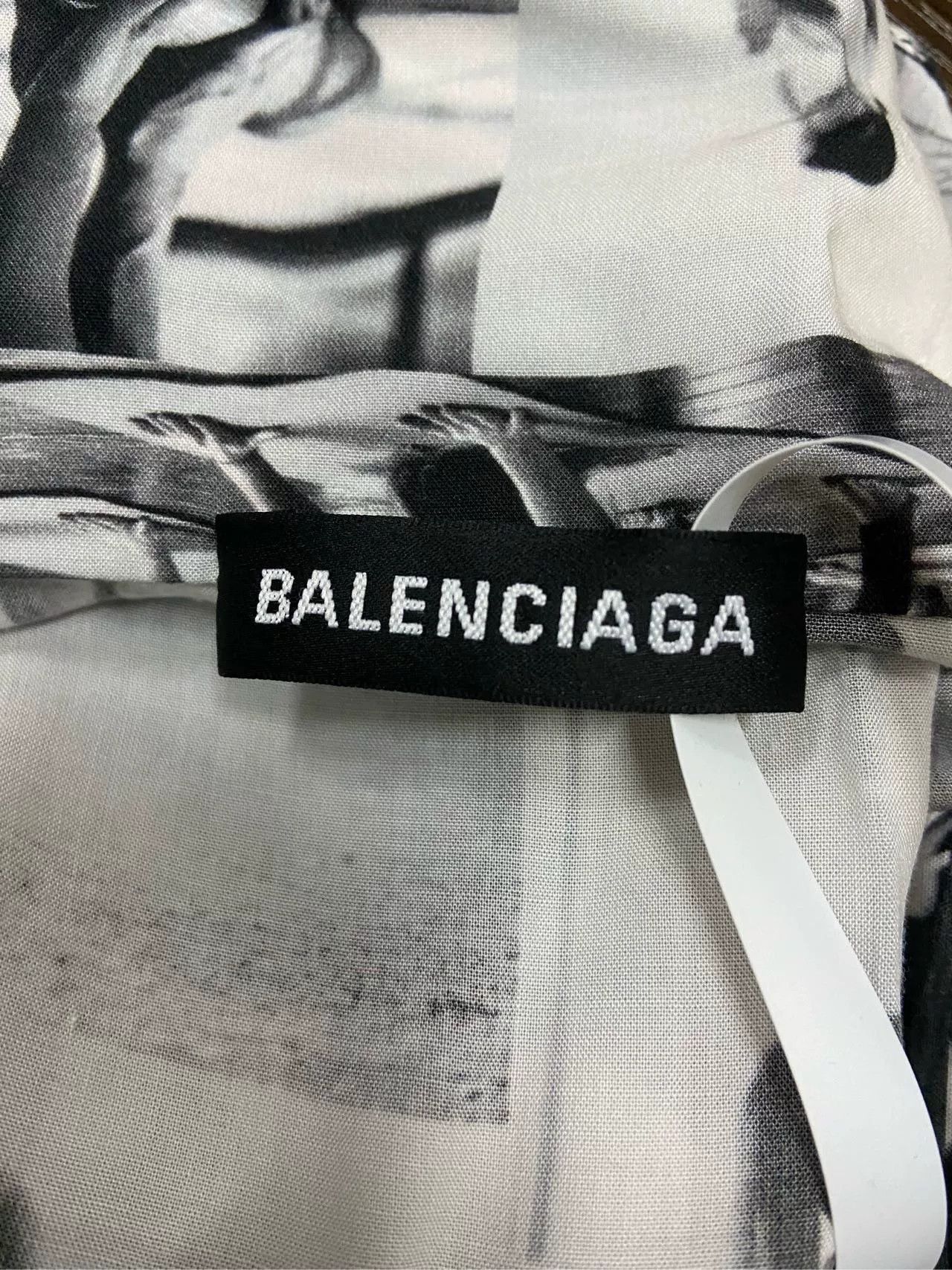 Balenciaga balenciaga black and white short sleeve shirt Size US S / EU 44-46 / 1 - 3 Thumbnail