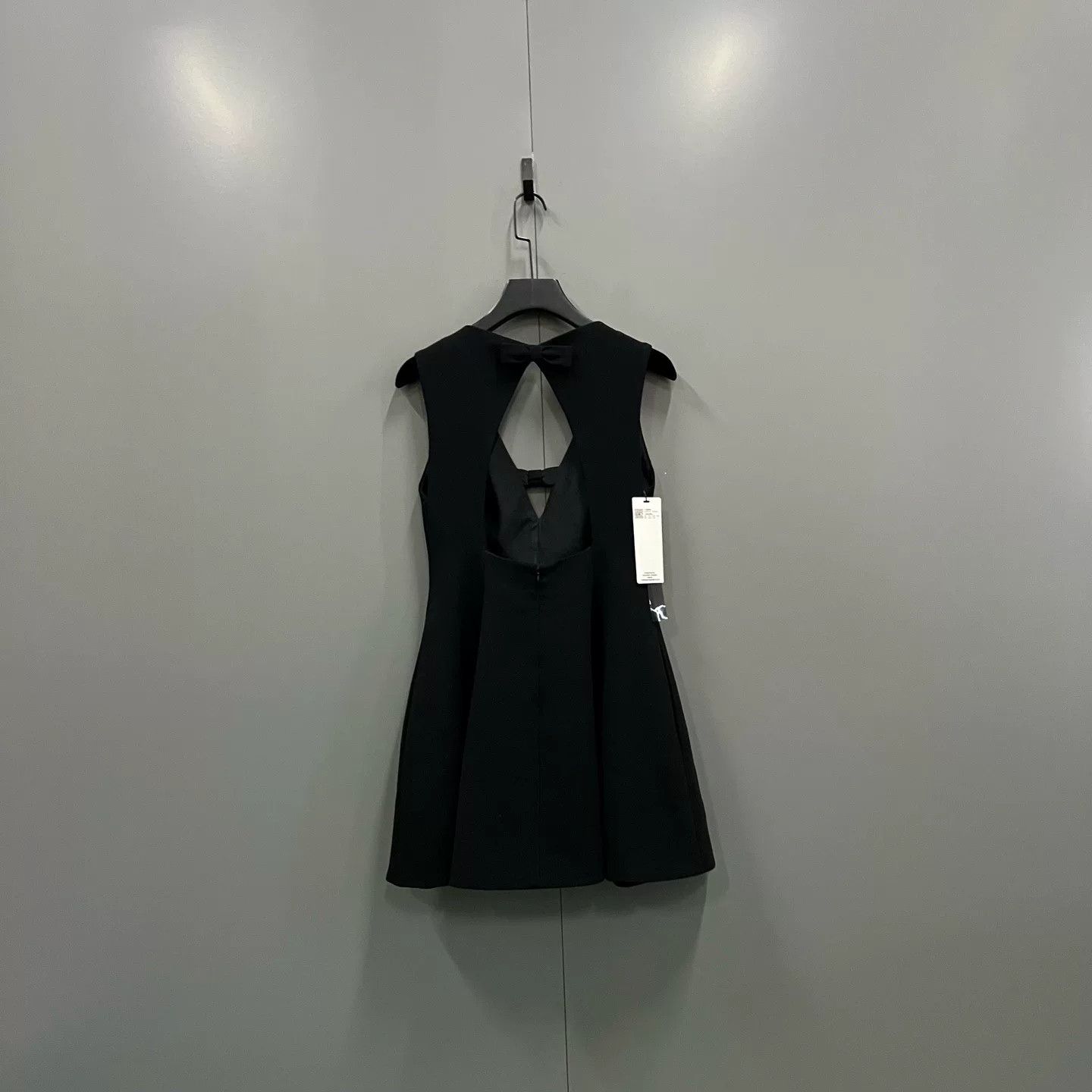 Miu Miu miu miu bow detail black dress Size M / US 6-8 / IT 42-44 - 2 Thumbnail