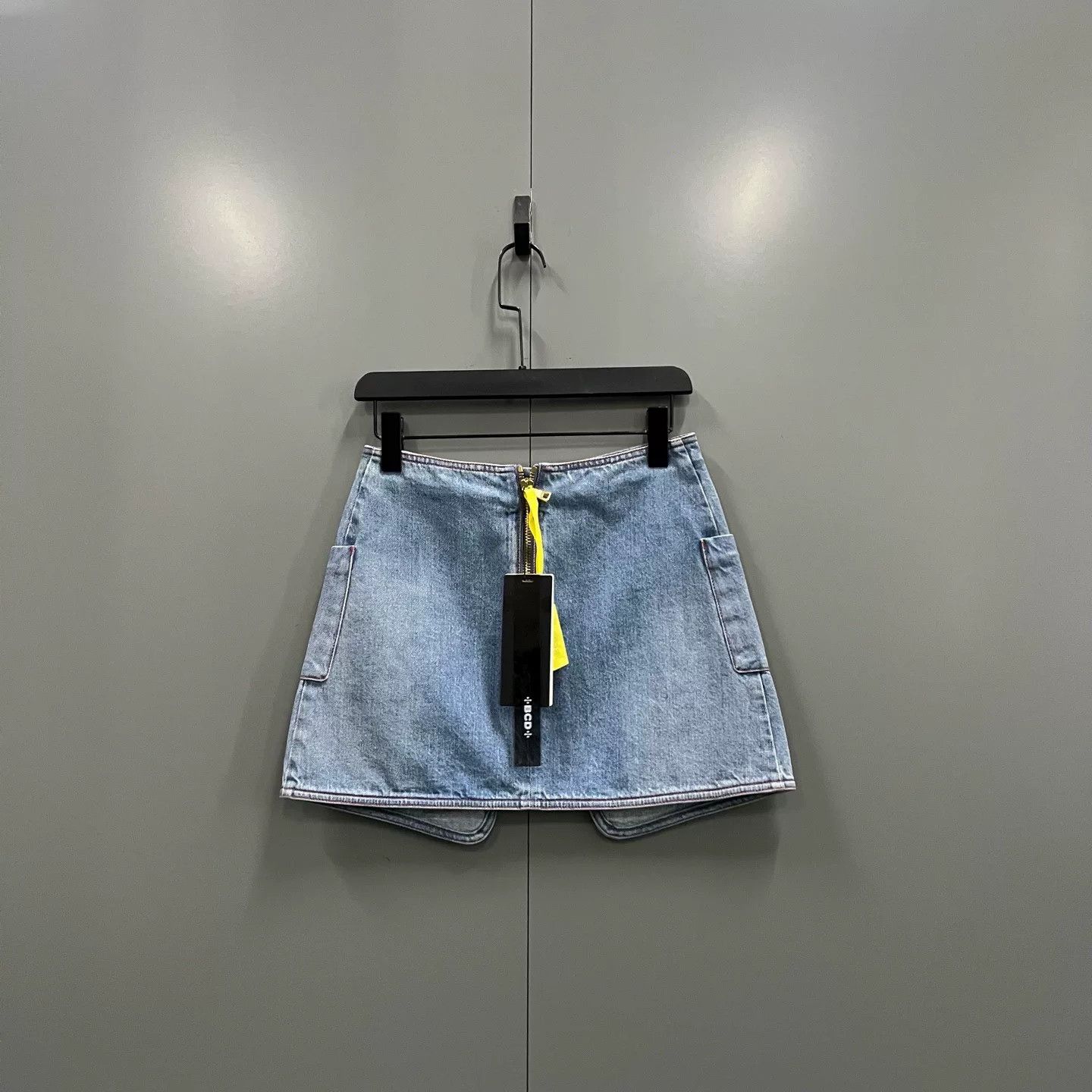 Balmain balmain blue denim mini skirt size 34 Size 34" / US 12 / IT 48 - 2 Thumbnail
