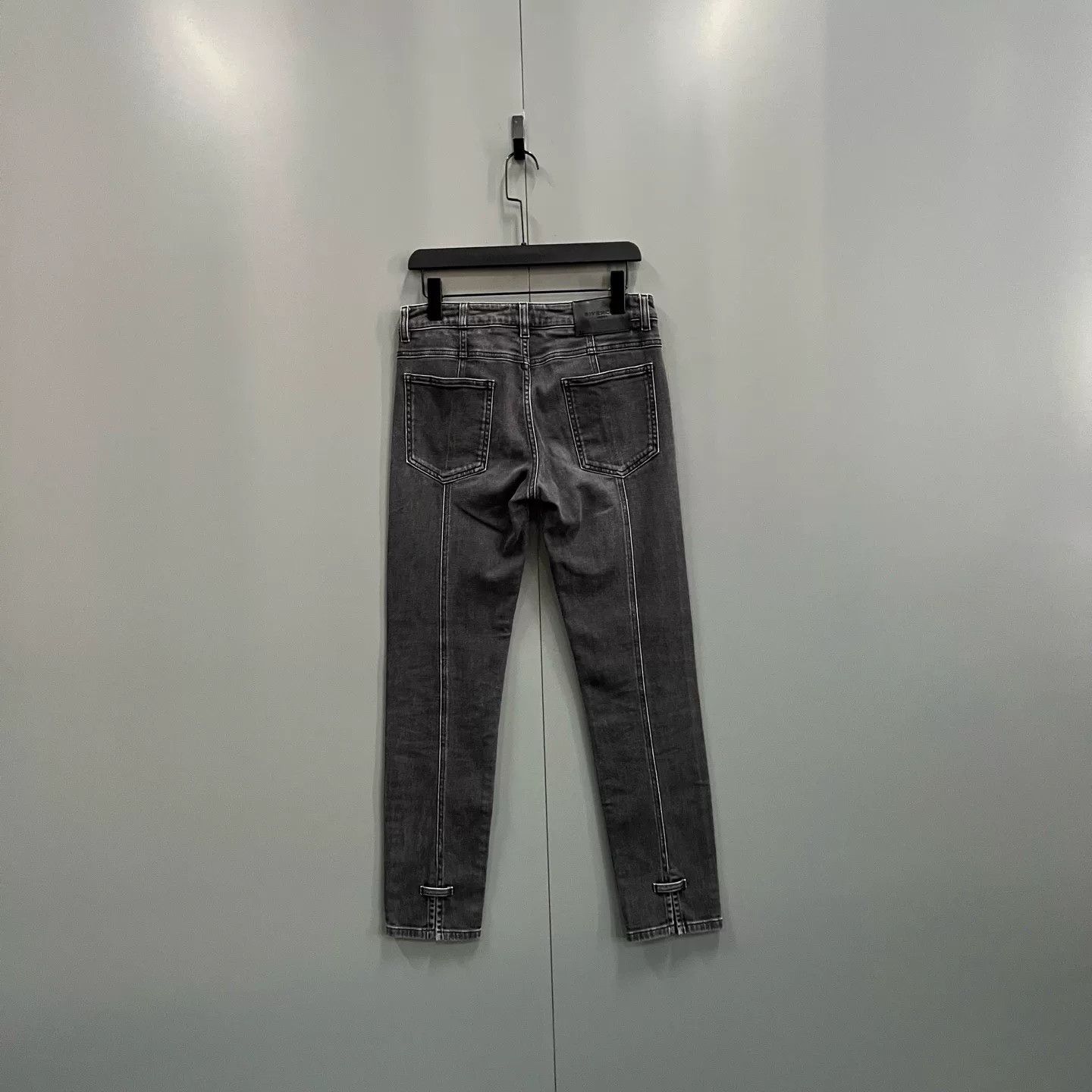 Givenchy Givenchy Gray Wash Denim Pants Size 38 Size US 38 / EU 54 - 2 Thumbnail