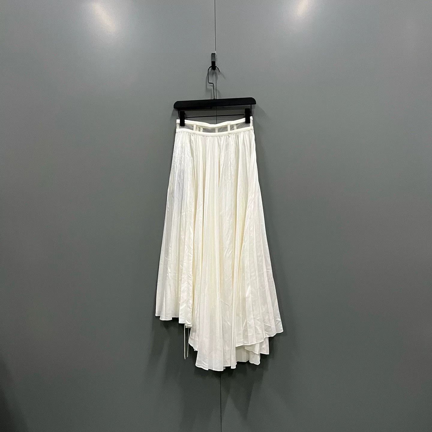 Dior dior asymmetrical pleated midi skirt Size 36" / US 14 / IT 50 - 2 Thumbnail