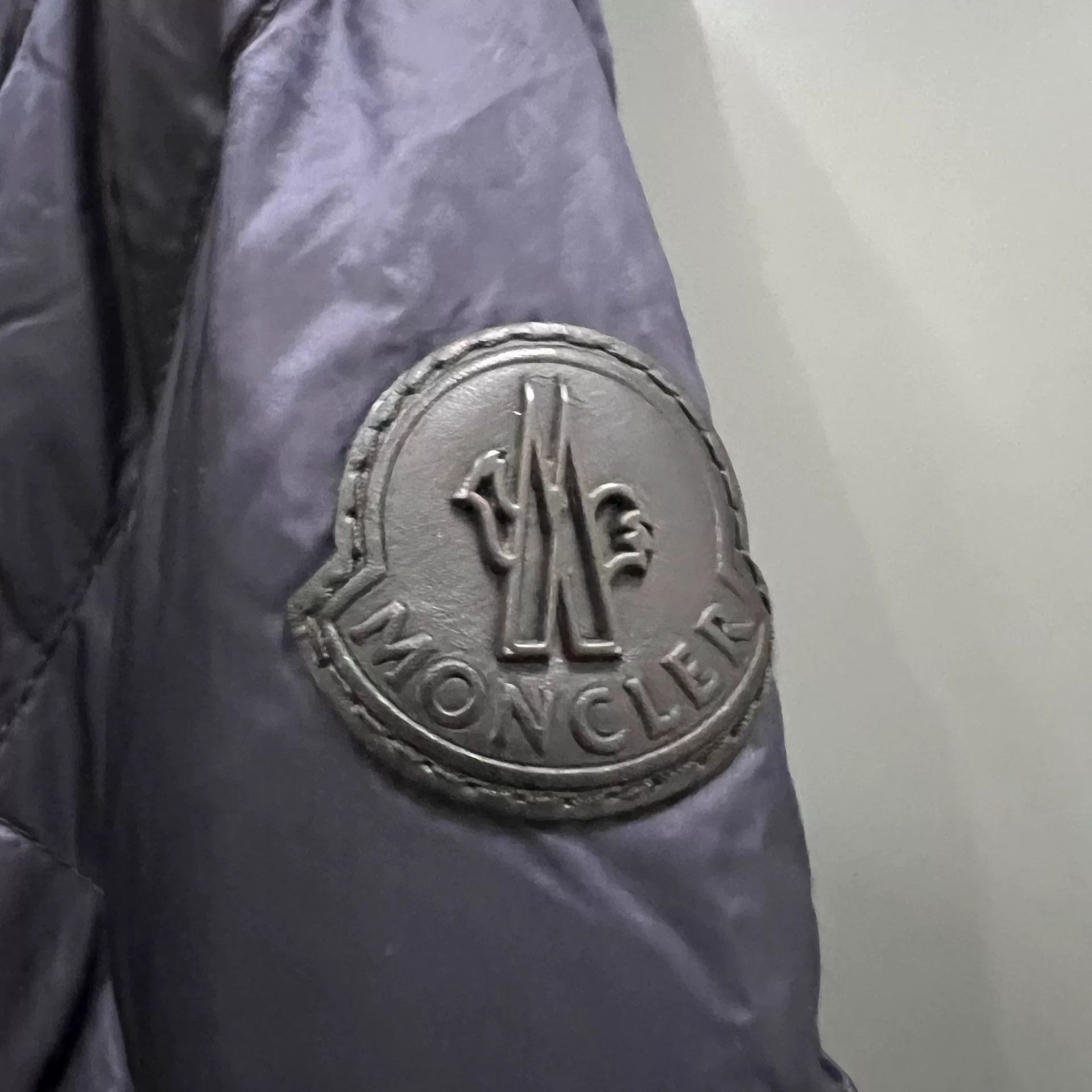 Moncler moncler navy logo stand collar down jacket Size US M / EU 48-50 / 2 - 2 Thumbnail