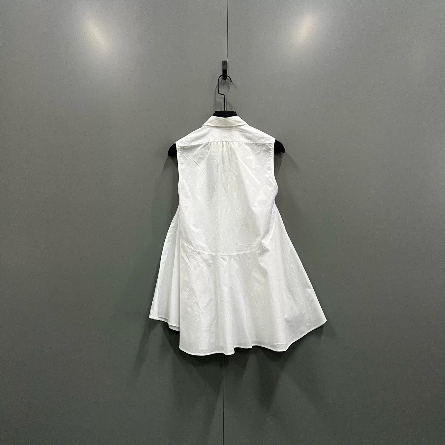 Dior sleeveless embroidered dress by Dior Size S / US 4 / IT 40 - 2 Thumbnail