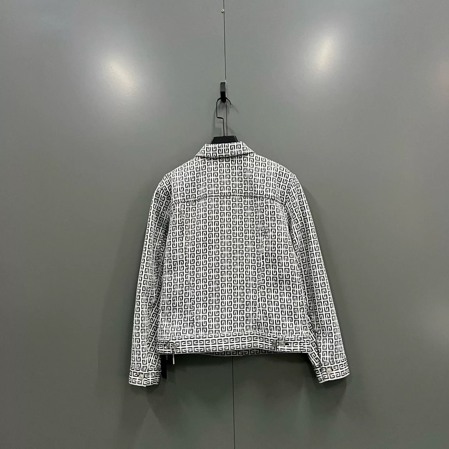 Givenchy Givenchy Logo Denim Jacket in Grey Size US M / EU 48-50 / 2 - 2 Thumbnail