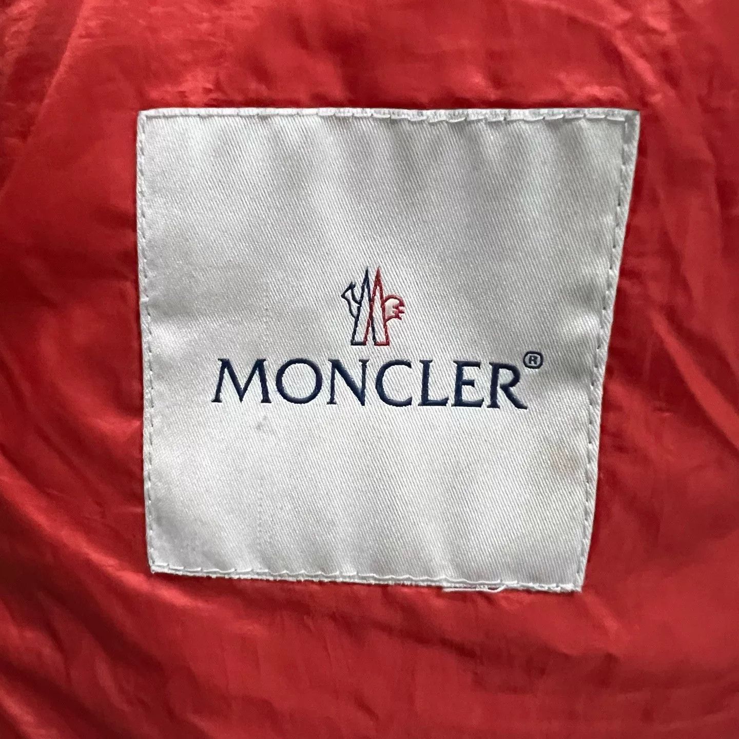 Moncler moncler orange down jacket size 2 Size US M / EU 48-50 / 2 - 3 Thumbnail