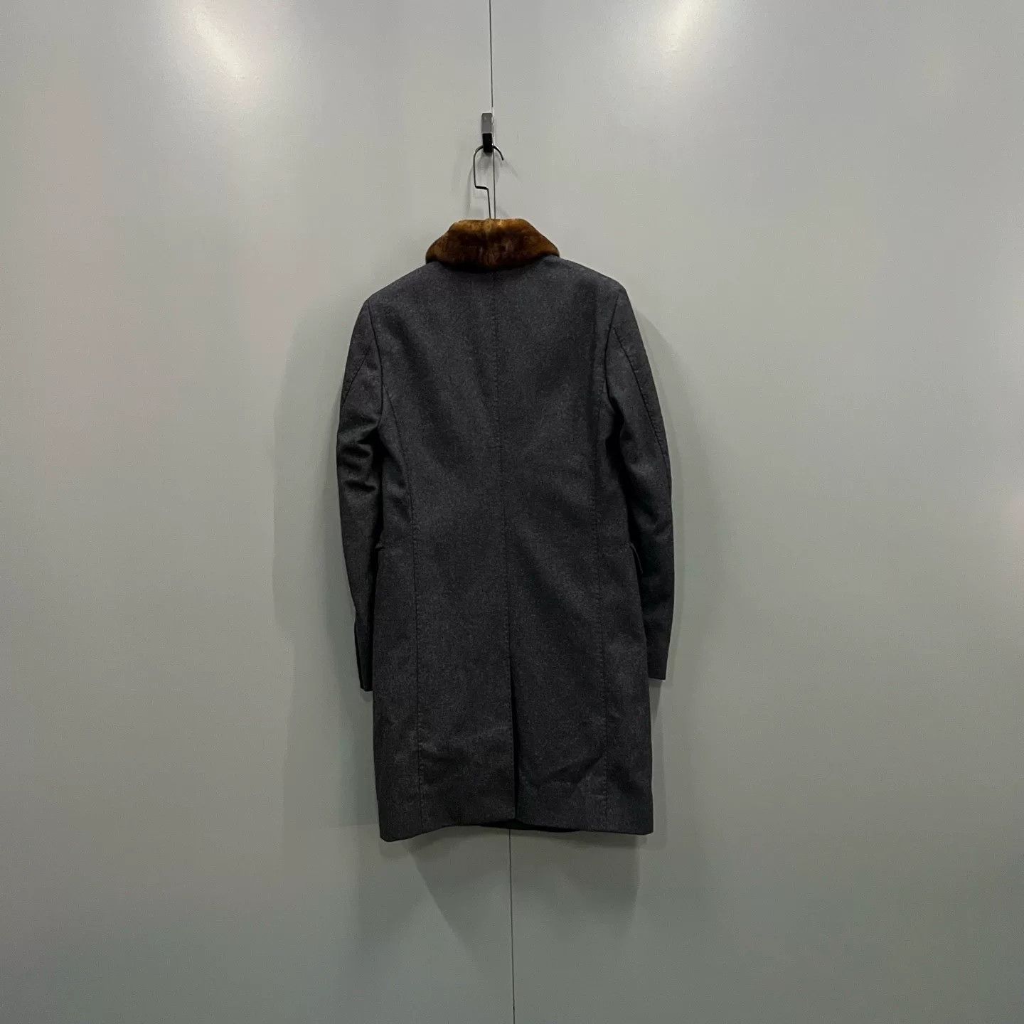 Burberry burberry solid coat with fur collar Size XL / US 12-14 / IT 48-50 - 2 Thumbnail