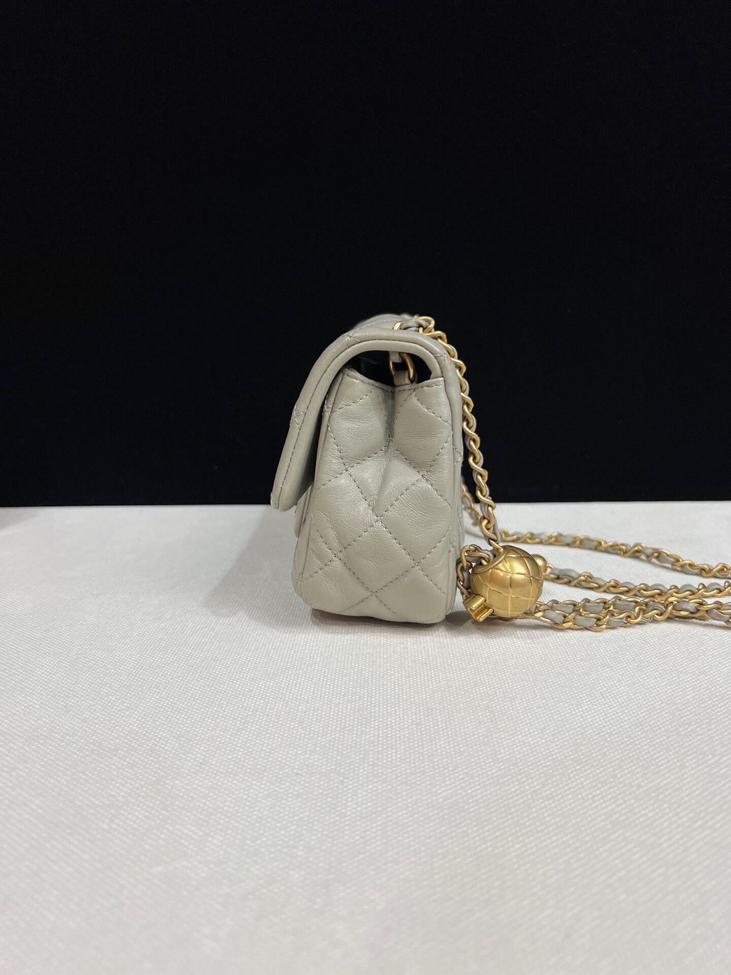 Chanel Pre-loved Bag Very good condition Size ONE SIZE - 4 Thumbnail
