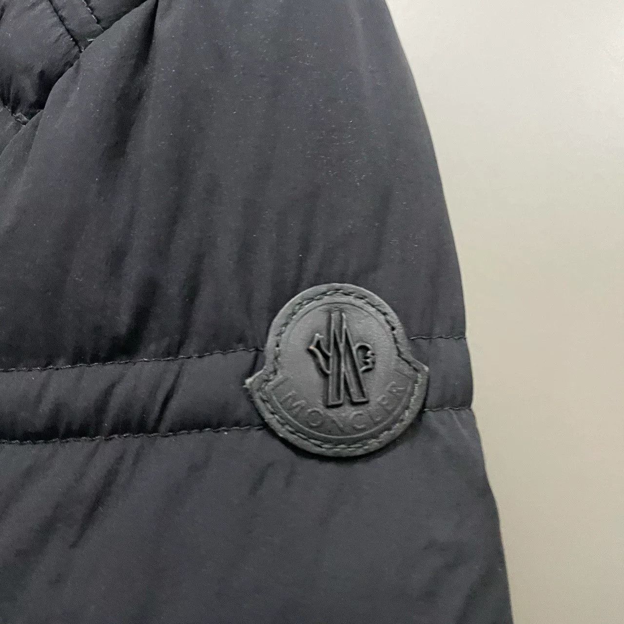 Moncler black color block down jacket size 1 Size US M / EU 48-50 / 2 - 2 Thumbnail