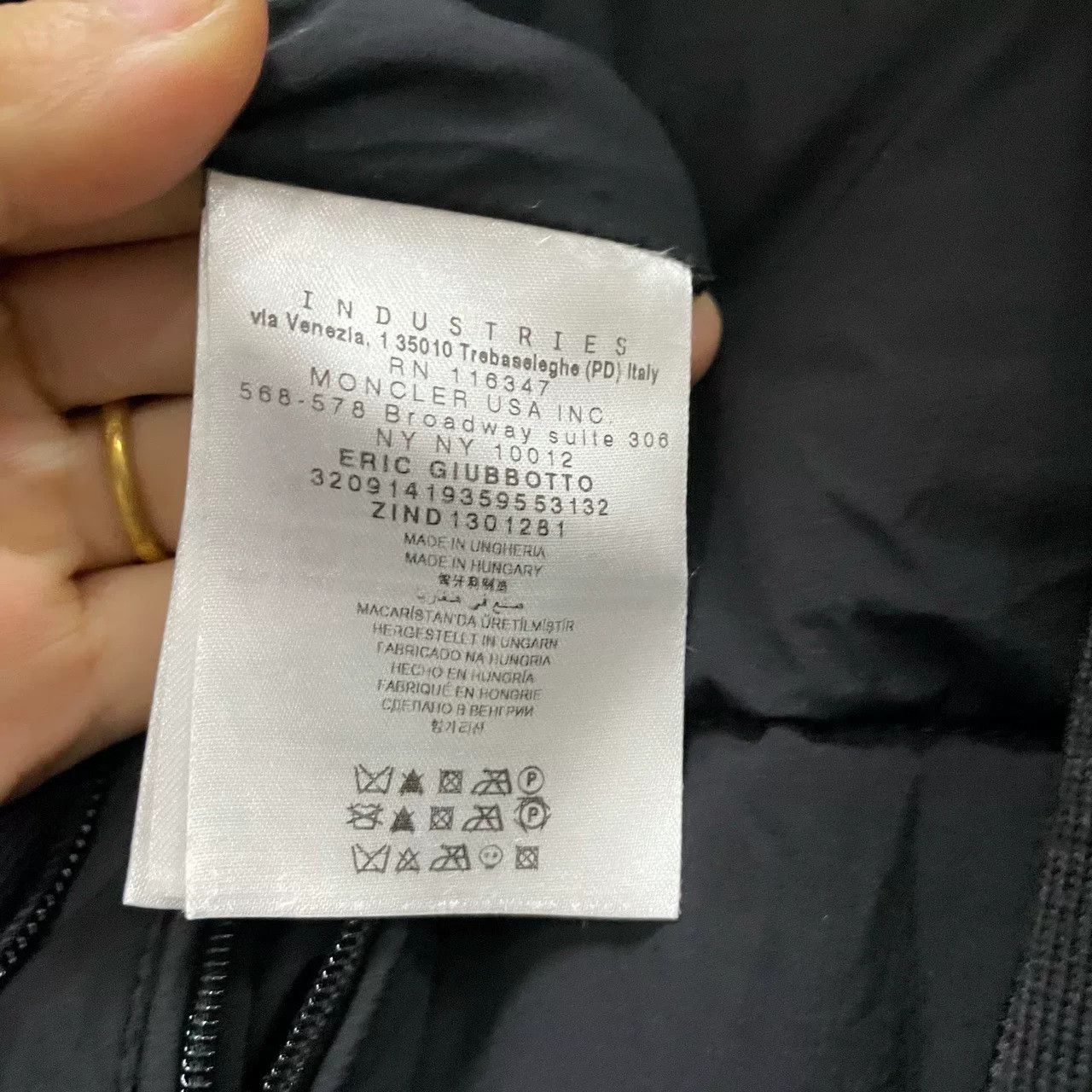 Moncler black color block down jacket size 1 Size US M / EU 48-50 / 2 - 5 Thumbnail