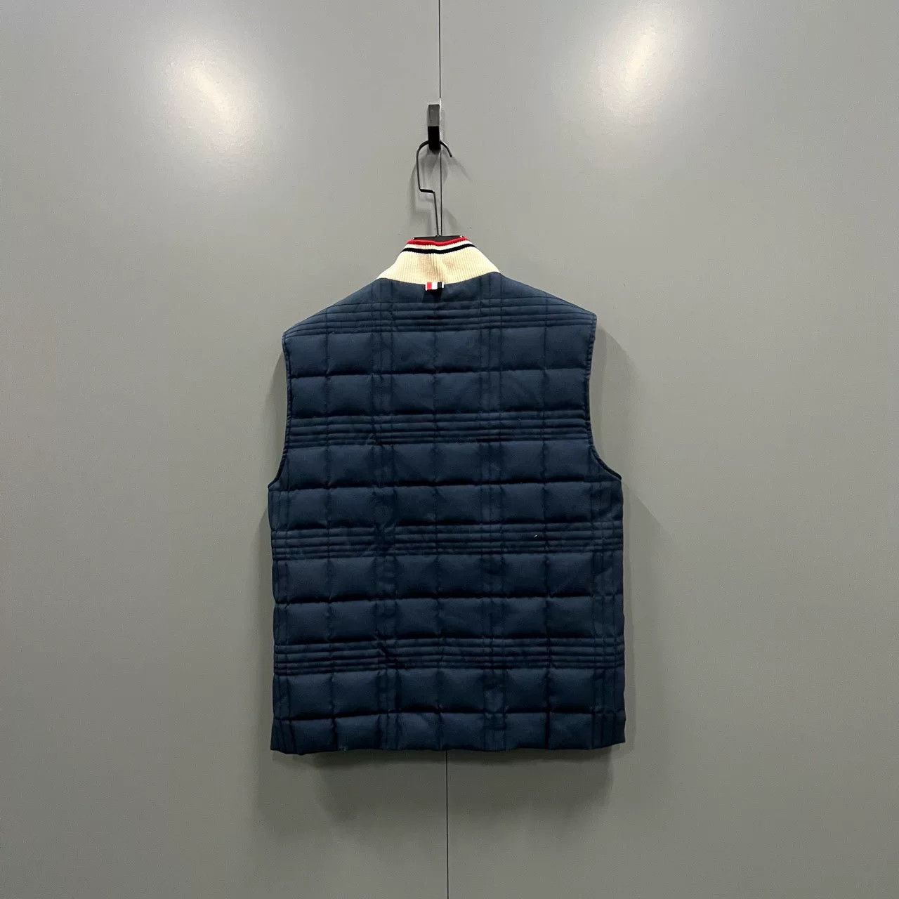 Thom Browne thom browne navy striped vest size 2 Size US M / EU 48-50 / 2 - 2 Thumbnail