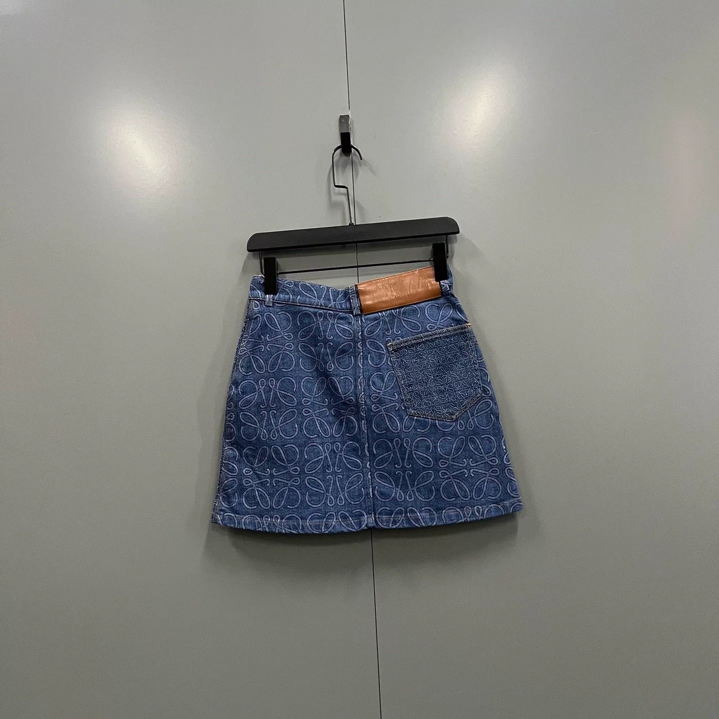 Loewe loewe logo a-line denim skirt Size 34" / US 12 / IT 48 - 2 Thumbnail