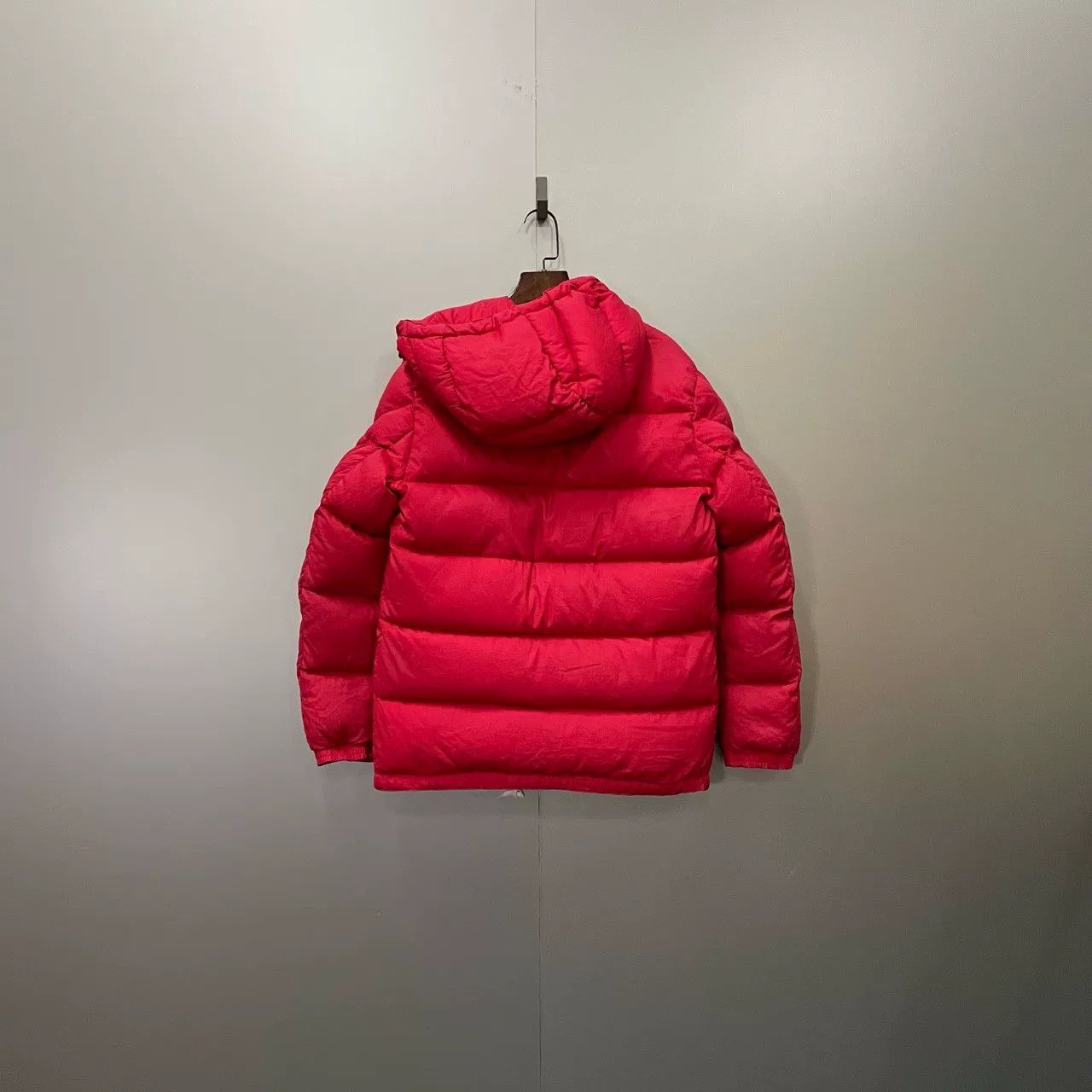 Moncler moncler red down jacket for men Size US M / EU 48-50 / 2 - 2 Thumbnail