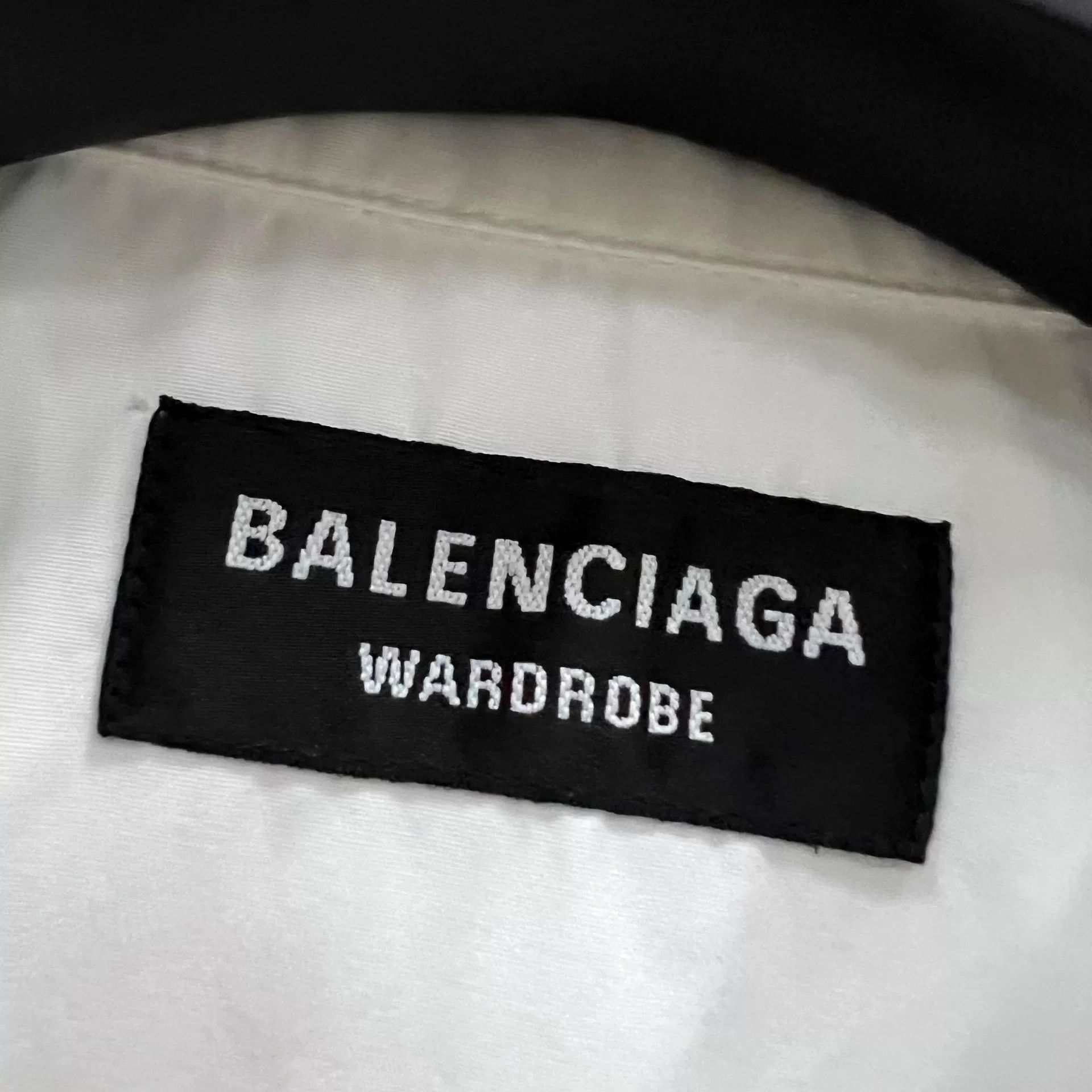 Balenciaga balenciaga white bb embroidered shirt Size US M / EU 48-50 / 2 - 2 Thumbnail