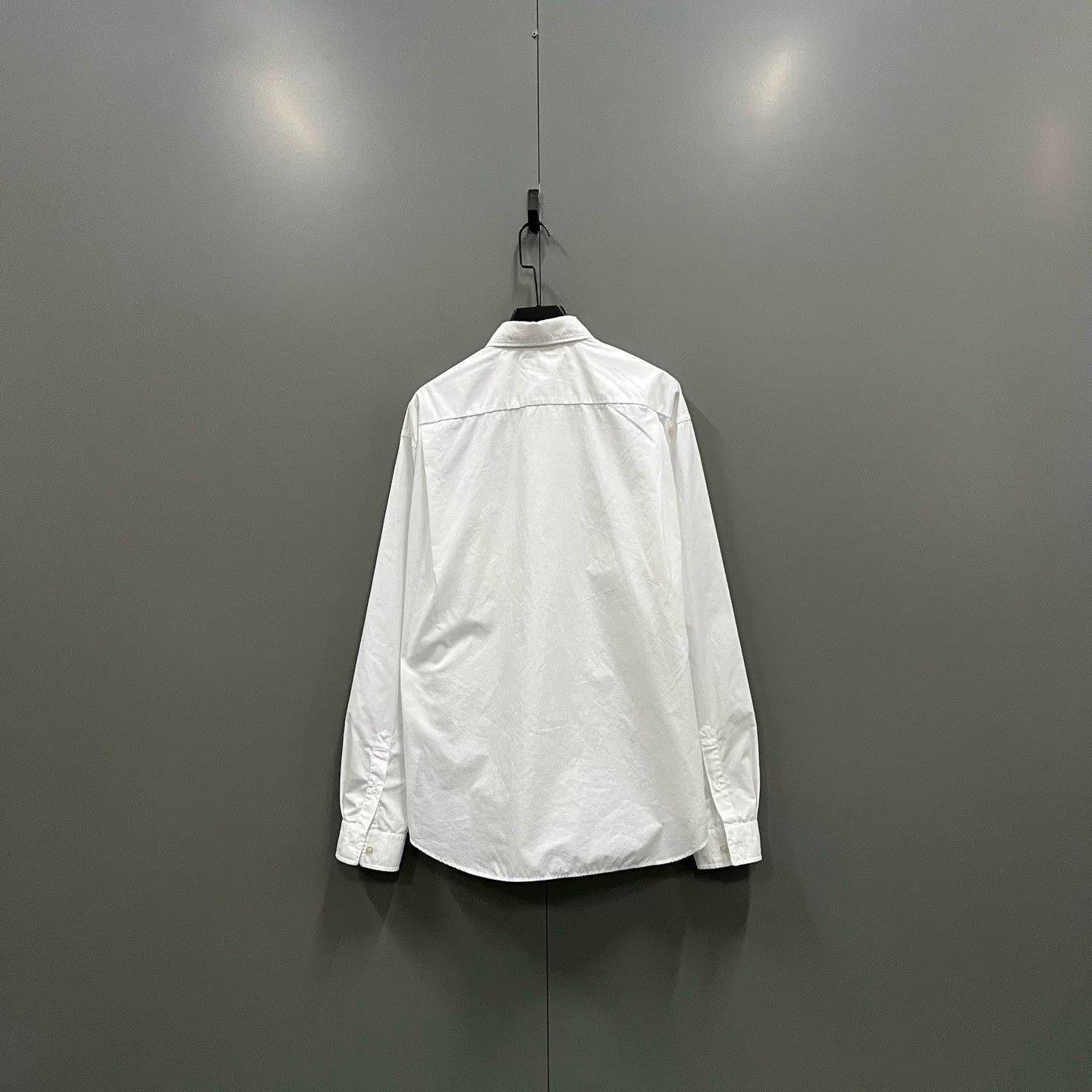 Balenciaga balenciaga white bb embroidered shirt Size US M / EU 48-50 / 2 - 3 Thumbnail