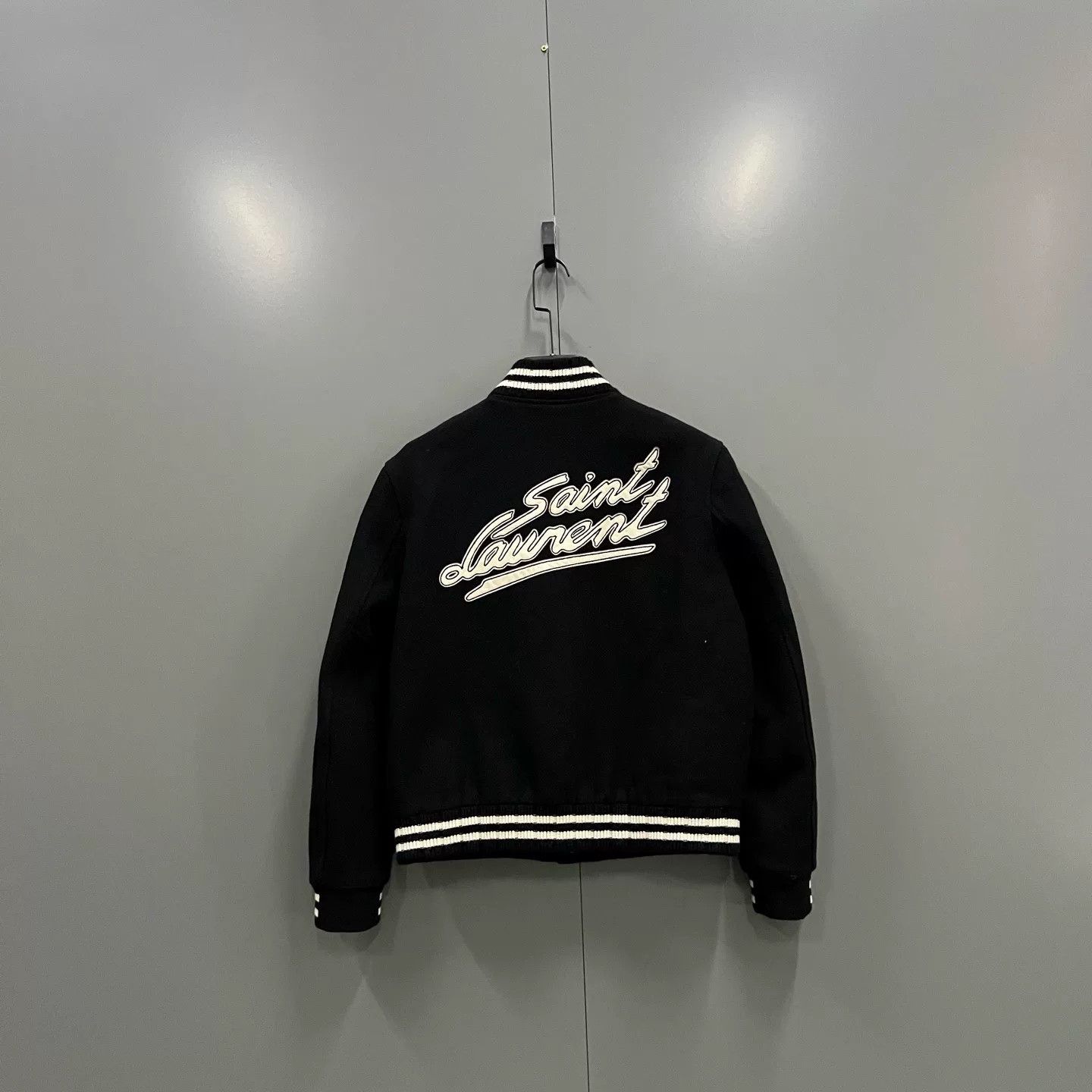 Saint Laurent Paris saint laurent black embroidered baseball jacket Size US M / EU 48-50 / 2 - 2 Thumbnail