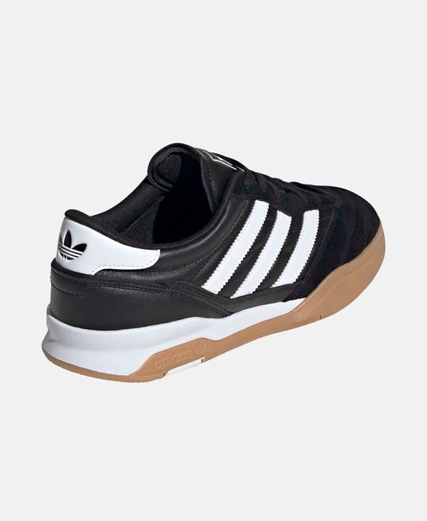 Adidas Mundial FC Indoor football shoes Size US 7.5 / EU 40-41 - 2 Thumbnail
