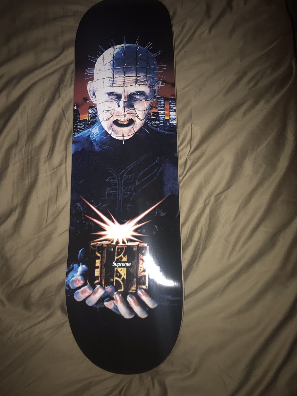 Supreme hellraiser outlet skateboard