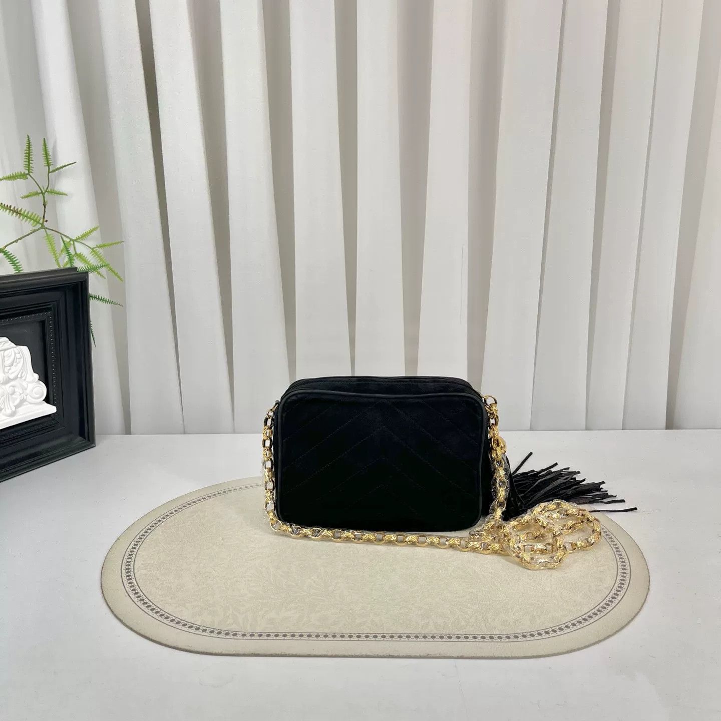 Chanel Pre-loved Bag Very good condition Size ONE SIZE - 2 Thumbnail