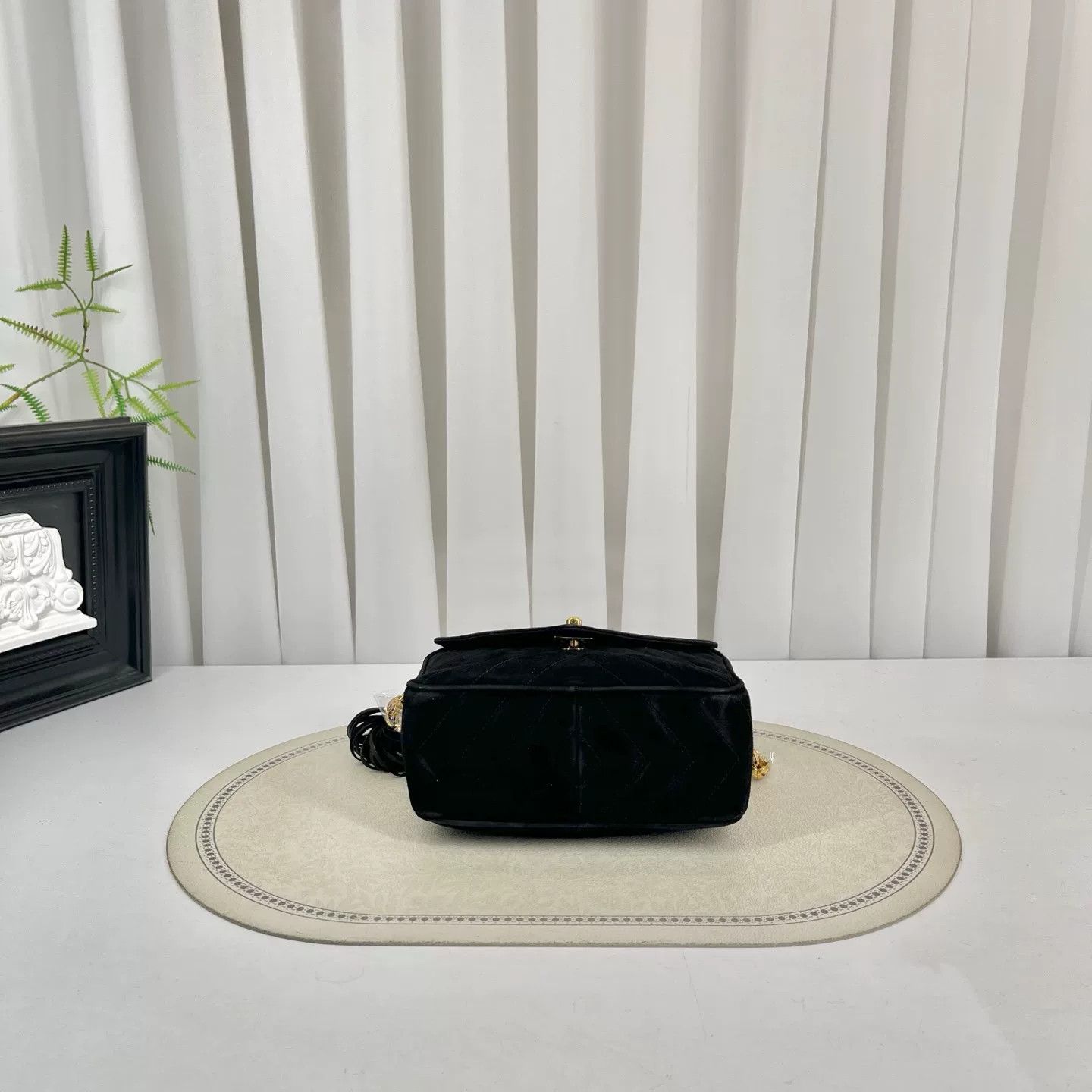 Chanel Pre-loved Bag Very good condition Size ONE SIZE - 3 Thumbnail