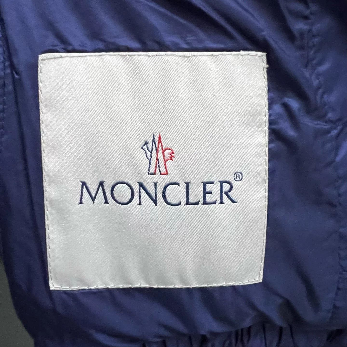 Moncler moncler navy puffer jacket size 0 Size US XXS / EU 40 - 3 Thumbnail