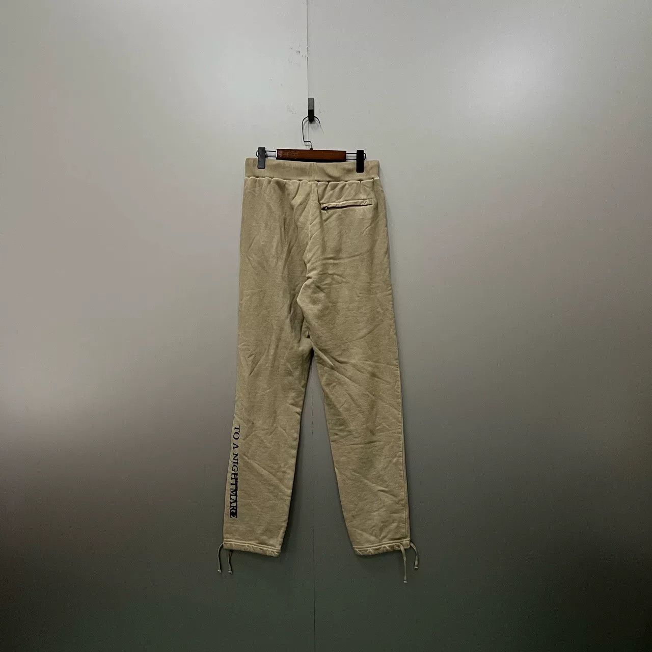 1017 ALYX 9SM khaki logo drawstring long pants Size US 30 / EU 46 - 2 Thumbnail
