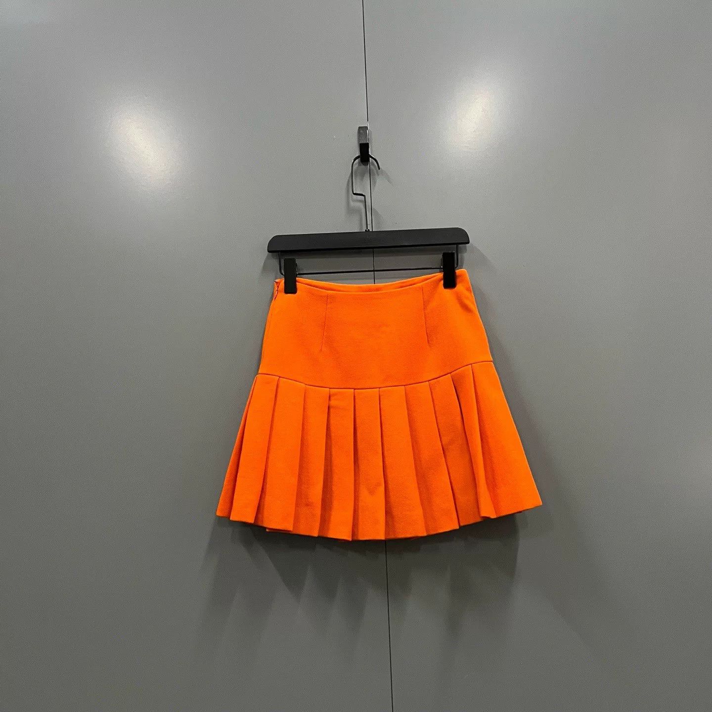 Miu Miu miumiu orange pleated mini skirt size 38 Size 38" / US 16 / IT 52 - 2 Thumbnail