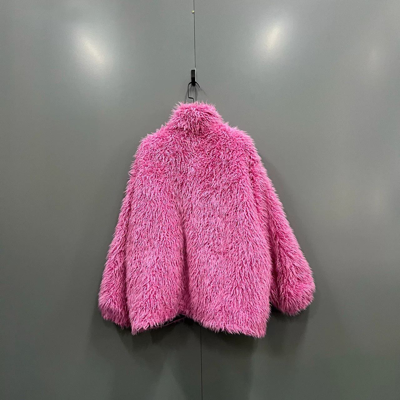 Balenciaga pink teddy bear faux fur coat Size XS / US 0-2 / IT 36-38 - 2 Thumbnail