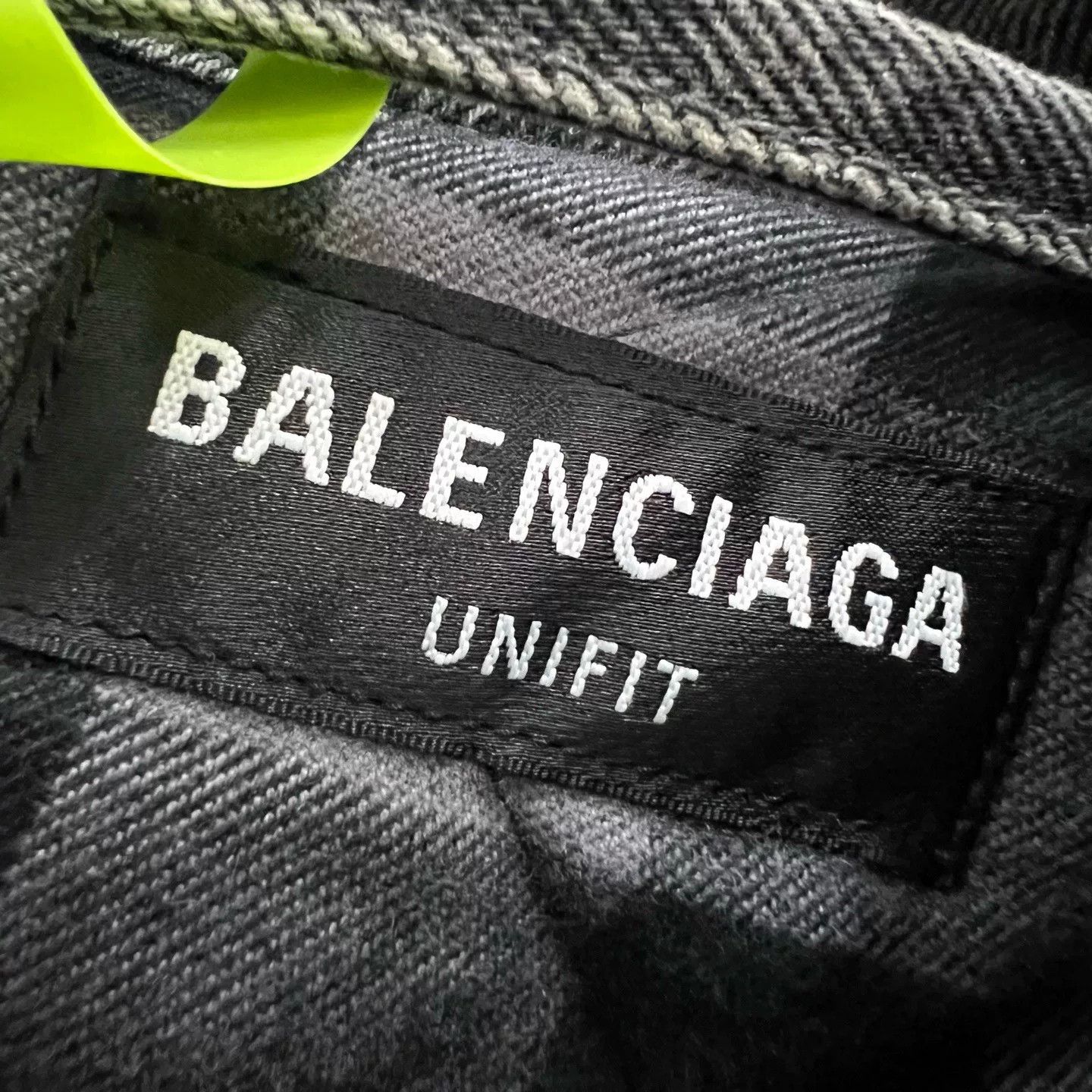 Balenciaga balenciaga irregular washed denim jacket xs Size US XS / EU 42 / 0 - 5 Thumbnail