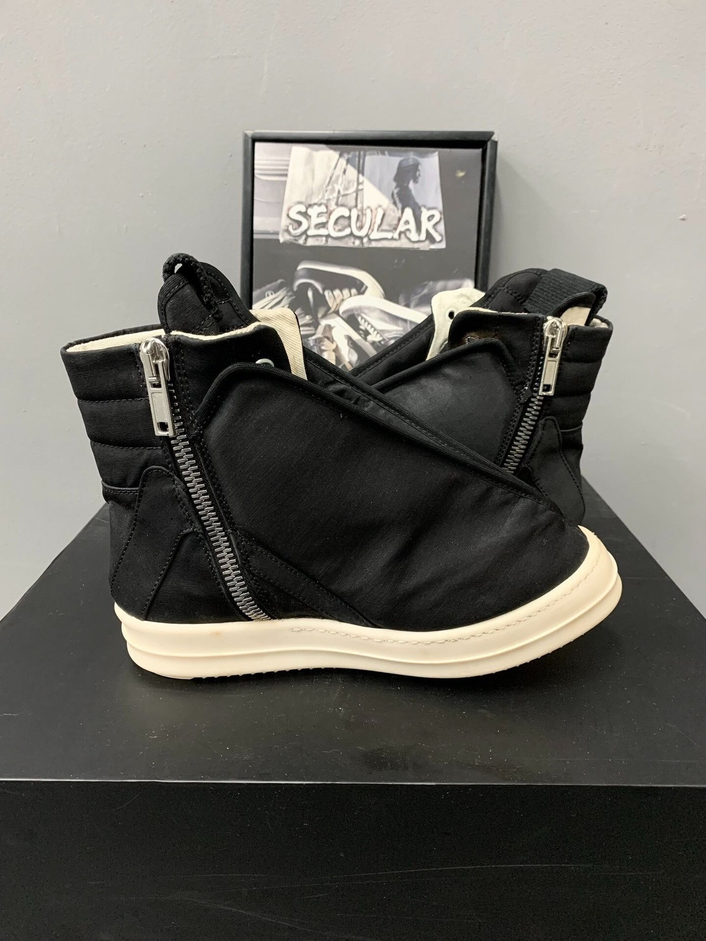 Rick Owens rick owens high-top black and white boots Size US 6 / EU 39 - 4 Thumbnail
