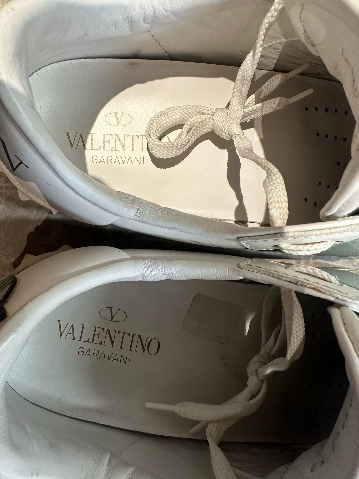 Valentino valentino vltn limited edition sneakers Size US 7 / EU 40 - 5 Thumbnail