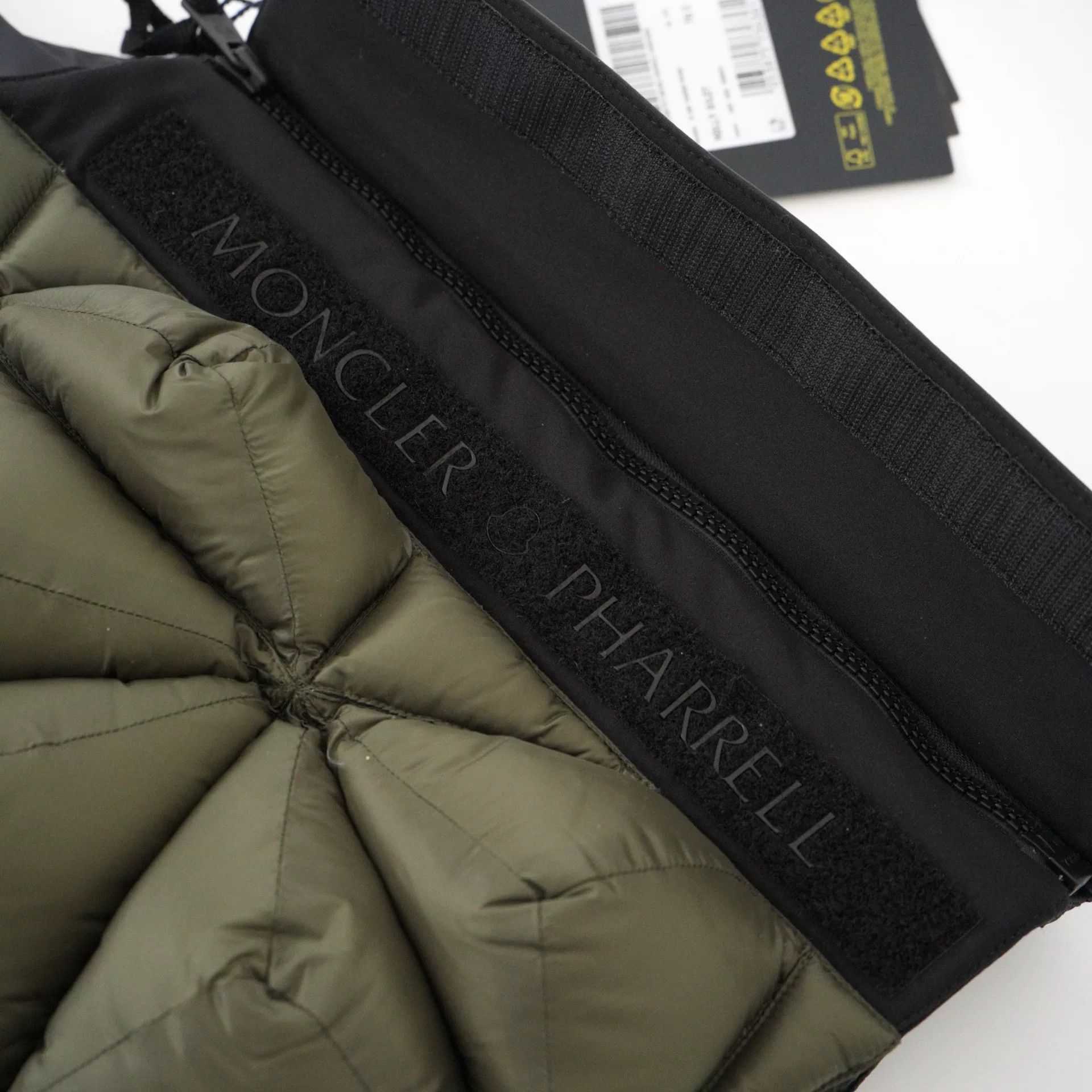Moncler Genius moncler x pharrell lightweight padded vest Size US M / EU 48-50 / 2 - 6 Thumbnail