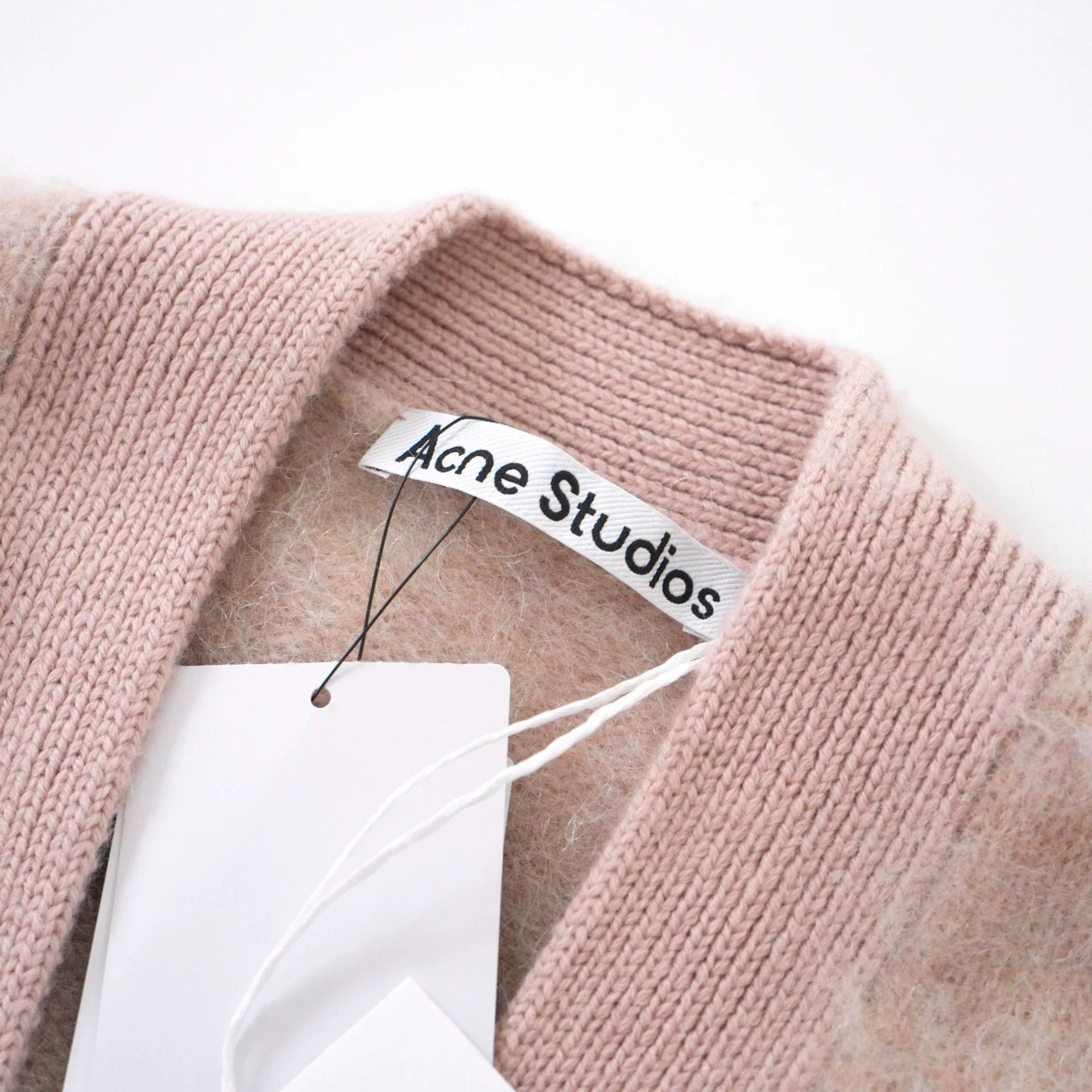 Acne Studios new Acne Studios knit cardigan sweater Size XS / US 0-2 / IT 36-38 - 3 Thumbnail