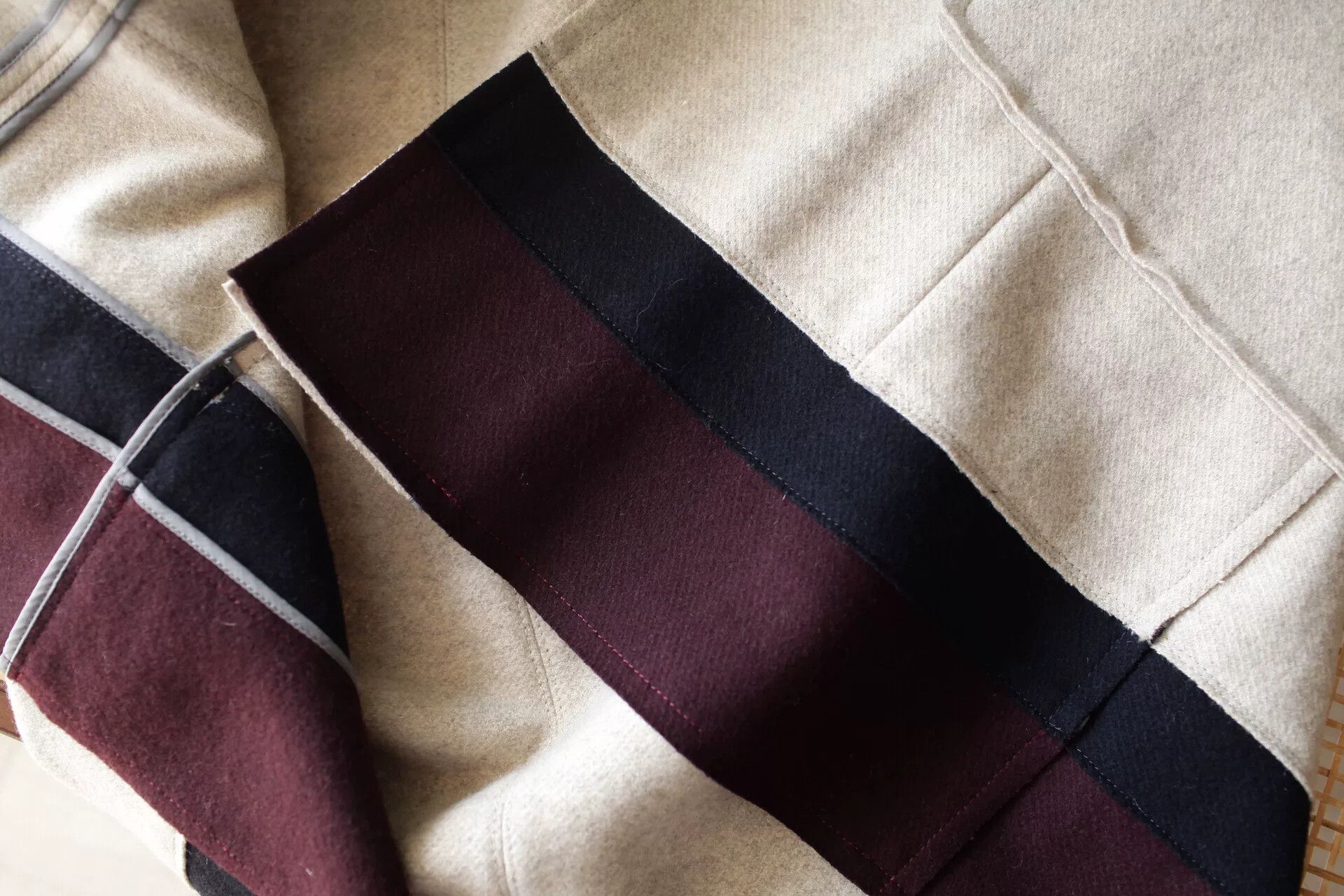 Undercover UNDERCOVER Wool Coat with Unique Color Blocking Size S / US 4 / IT 40 - 9 Thumbnail