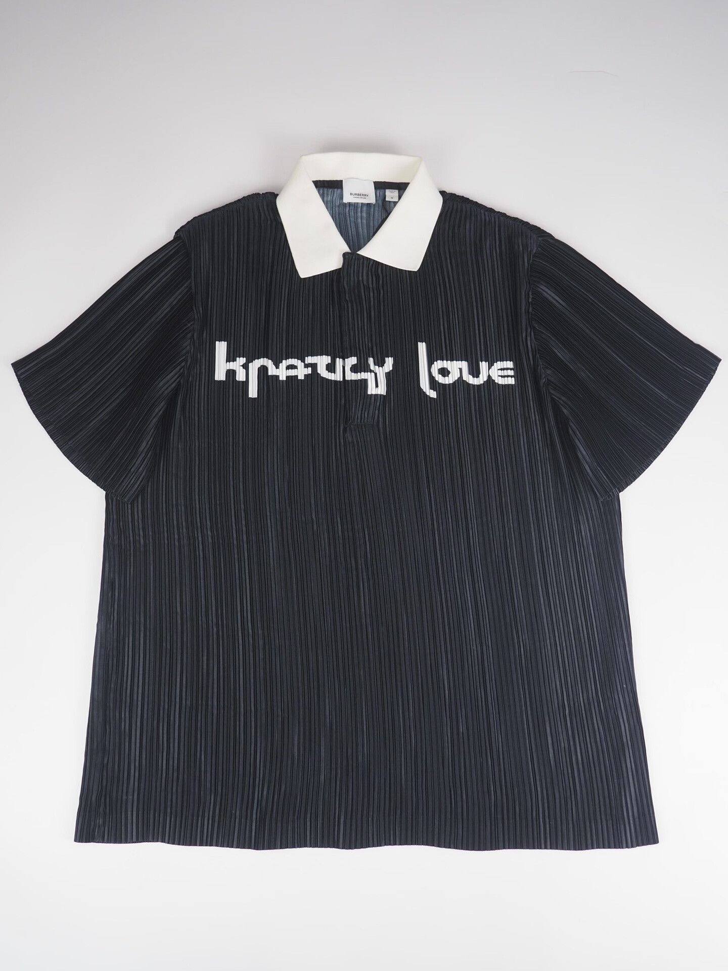 Burberry burberry black crazy love polo shirt Size US L / EU 52-54 / 3 - 4 Thumbnail