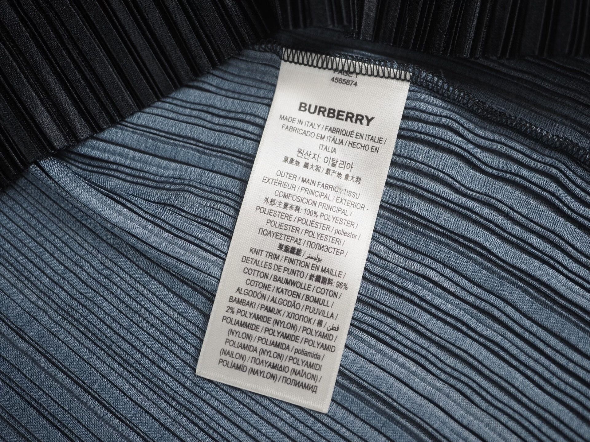 Burberry burberry black crazy love polo shirt Size US L / EU 52-54 / 3 - 9 Thumbnail