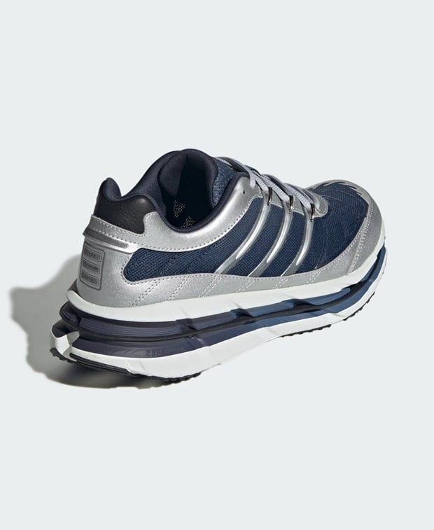 Adidas Sneakers Size US 12.5 / EU 45-46 - 2 Thumbnail