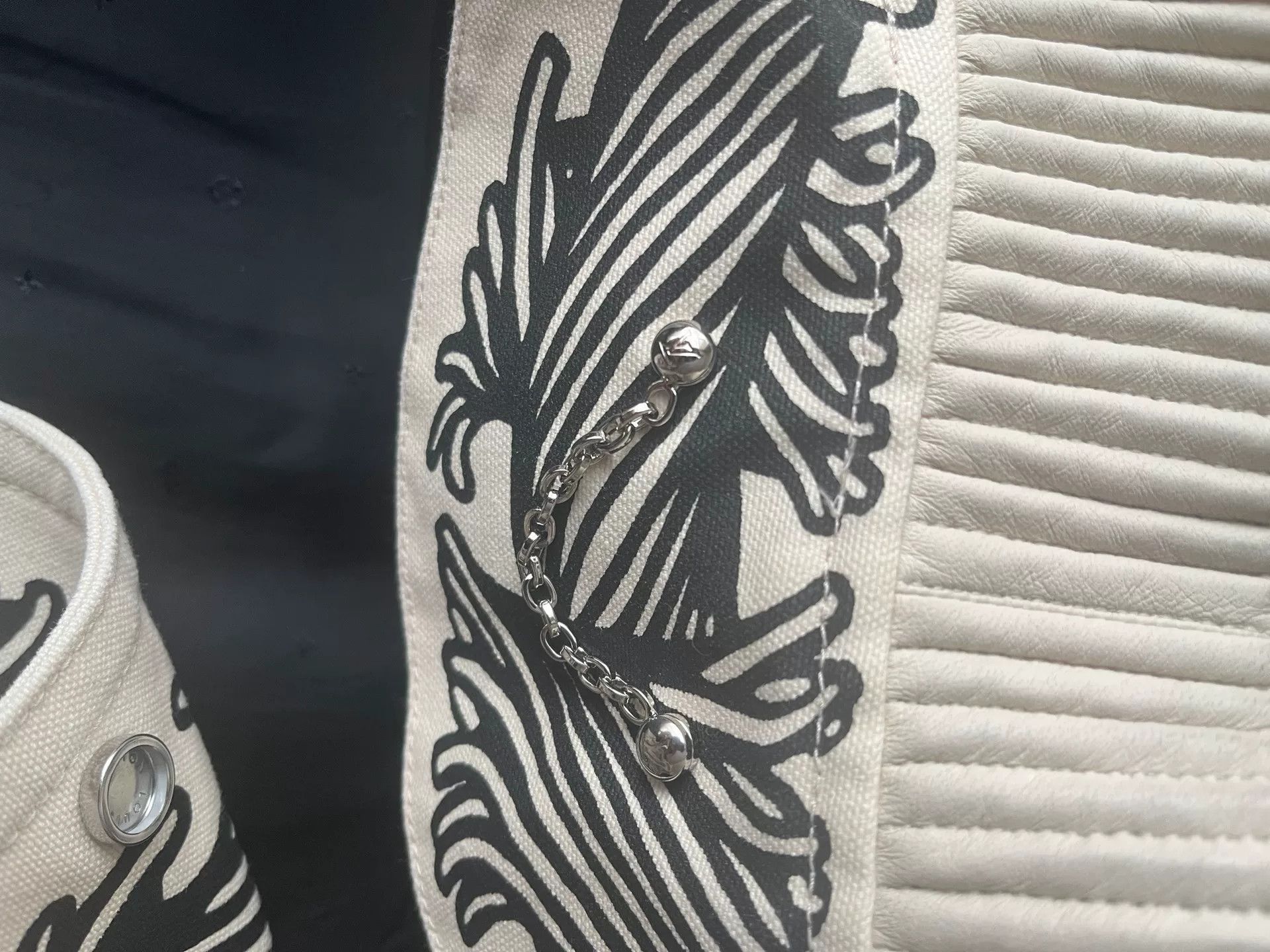 Louis Vuitton louis vuitton nemeth collaboration jacket Size US L / EU 52-54 / 3 - 5 Thumbnail