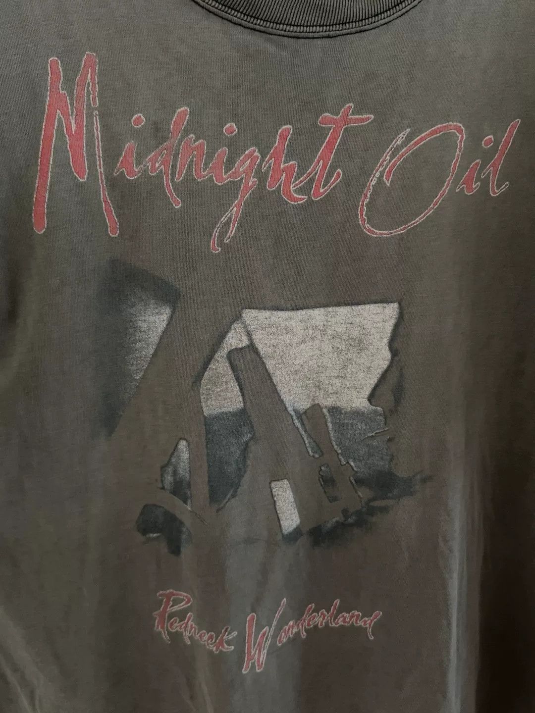 Vintage vintage midnight oil graphic tee shirt Size US L / EU 52-54 / 3 - 7 Thumbnail