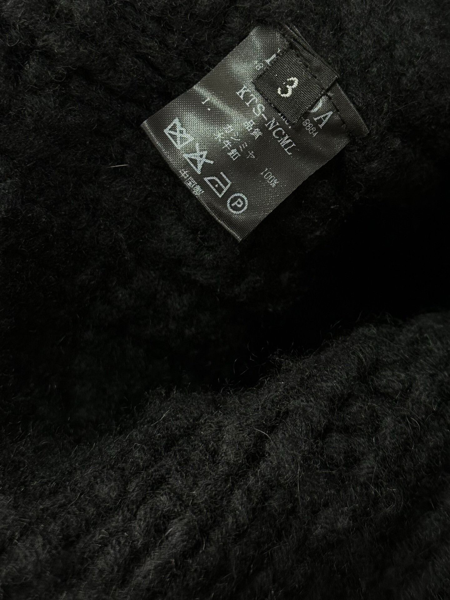 Devoa black oversized hand-knitted cashmere jacket Size US M / EU 48-50 / 2 - 6 Thumbnail