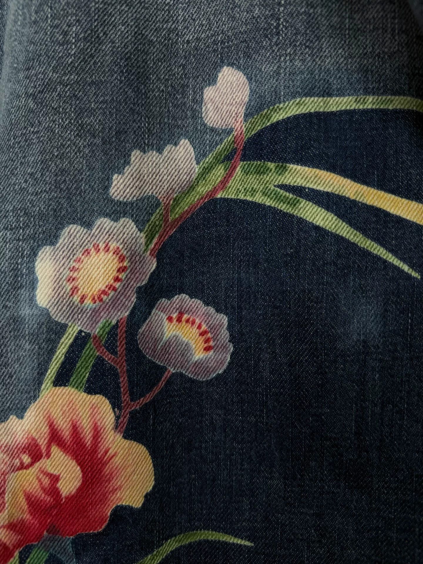 Yohji Yamamoto yohji yamamoto denim jacket with floral design Size US L / EU 52-54 / 3 - 8 Thumbnail