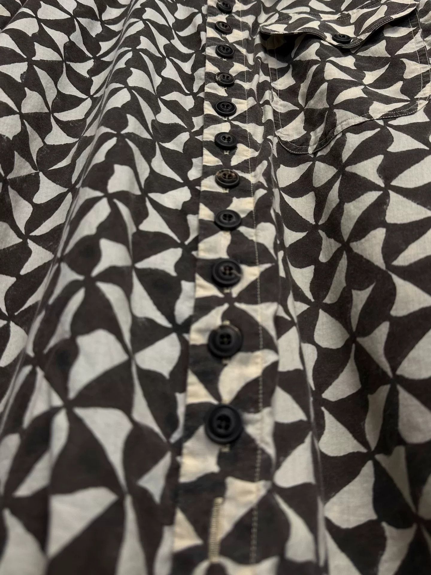John Alexander Skelton limited edition black and white hand-drawn shirt Size US M / EU 48-50 / 2 - 5 Thumbnail