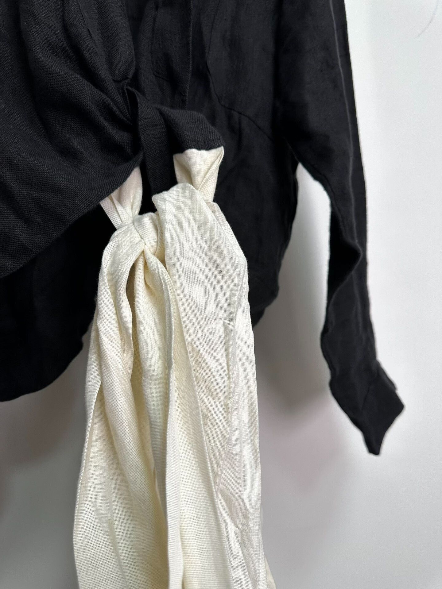 Yohji Yamamoto yohji yamamoto black linen long jacket Size US M / EU 48-50 / 2 - 5 Thumbnail