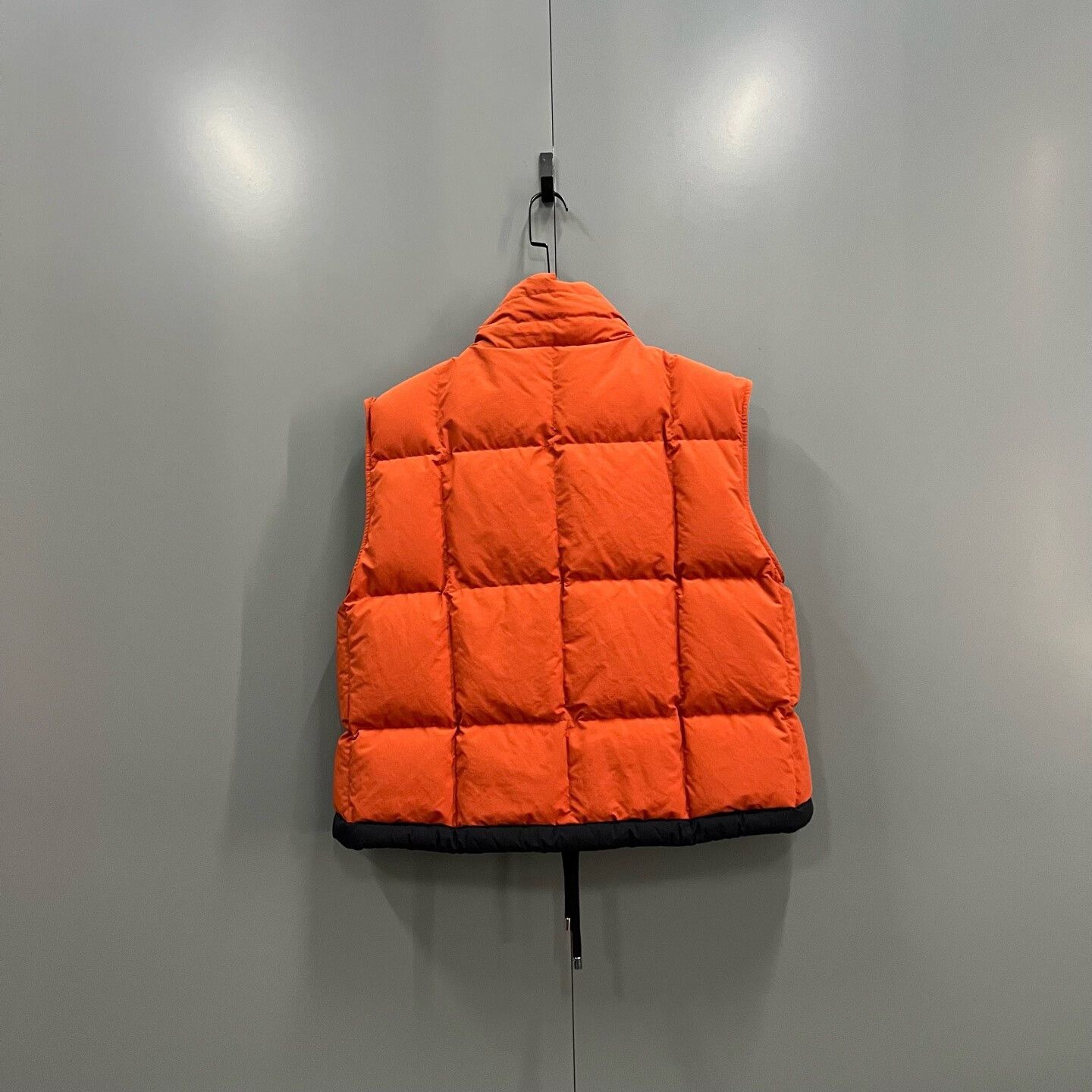Moncler bright orange logo puffer vest Size US M / EU 48-50 / 2 - 2 Thumbnail
