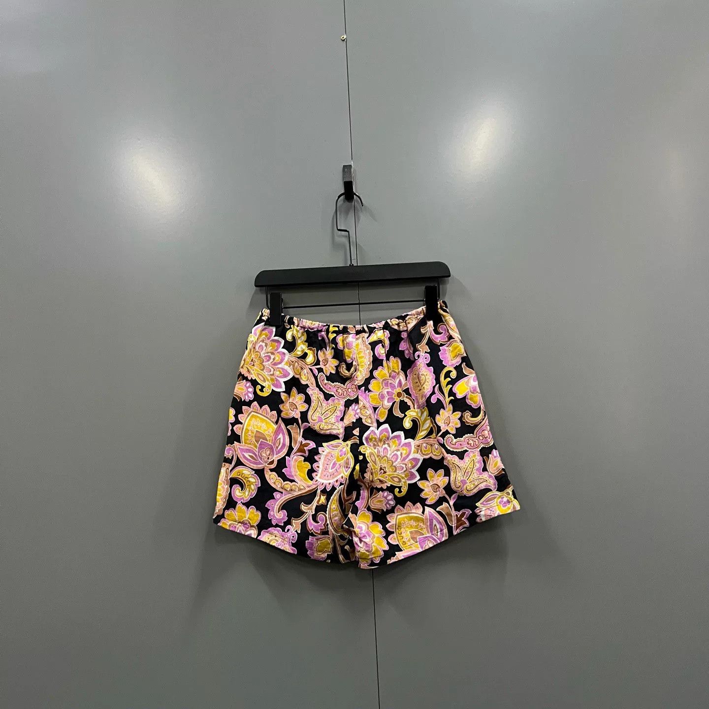 Gucci gucci floral print shorts in size 42 Size 42" / US 20 - 2 Thumbnail