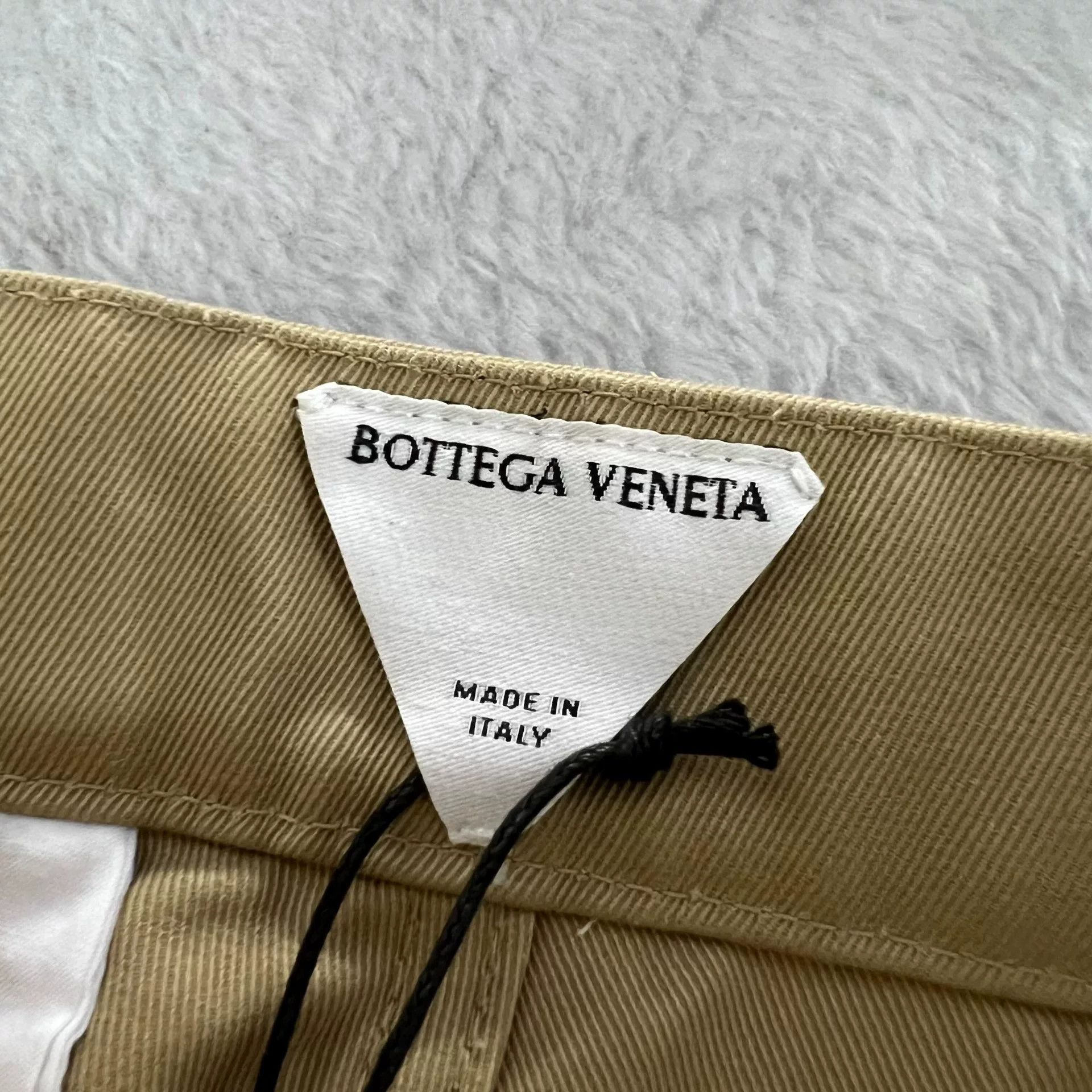 Bottega Veneta Bottega Veneta Khaki Straight-Leg Shorts 46 Size US 36 / EU 52 - 3 Thumbnail