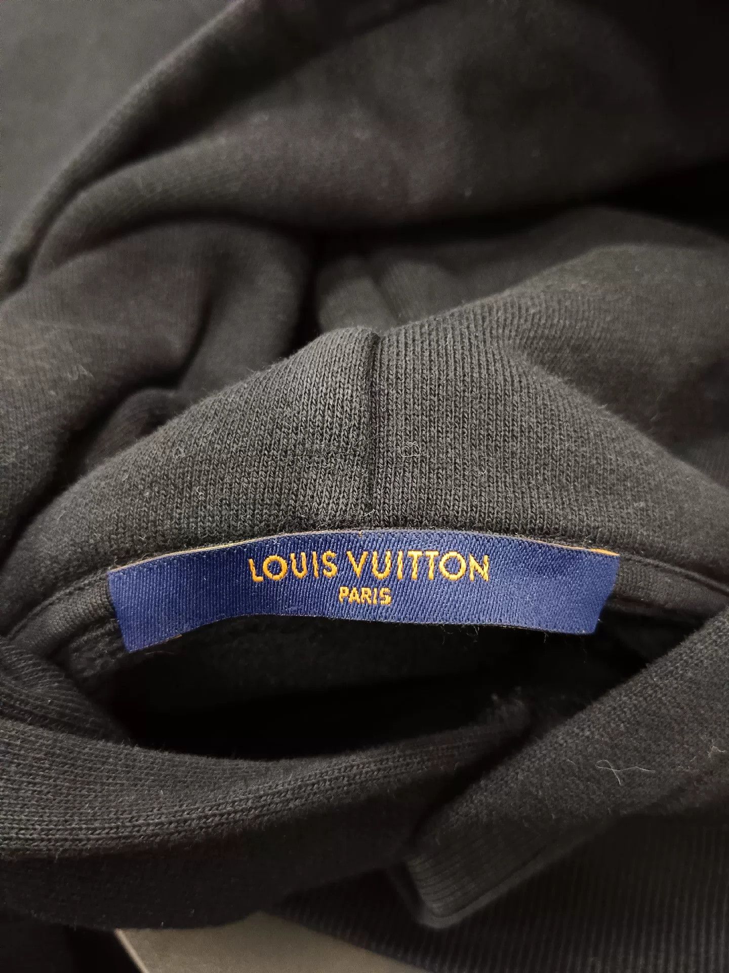 Louis Vuitton louis vuitton black hoodie with reverse design Size US L / EU 52-54 / 3 - 2 Thumbnail