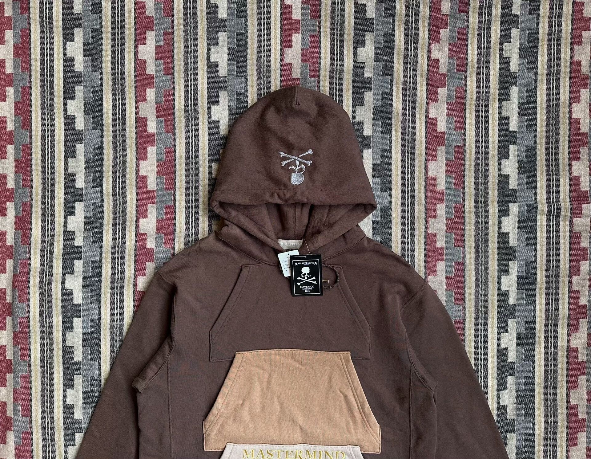 Mastermind Japan mastermind world color-block hoodie Size US S / EU 44-46 / 1 - 3 Thumbnail